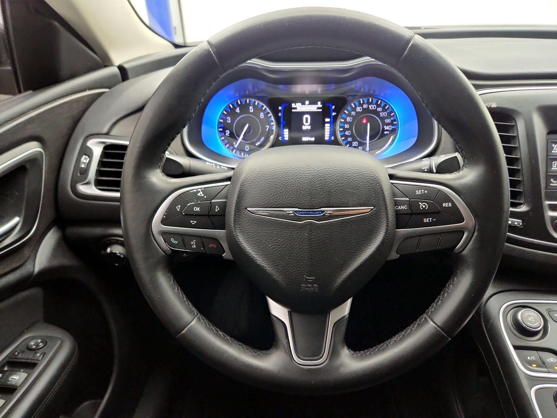 Thumbnail: 2015 Chrysler 200 - 10