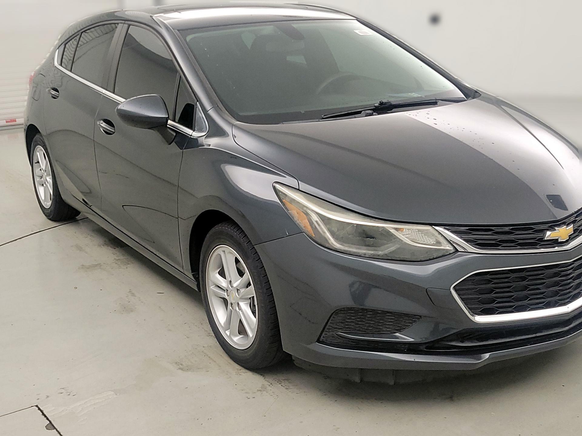 Thumbnail: 2017 Chevrolet Cruze - 1