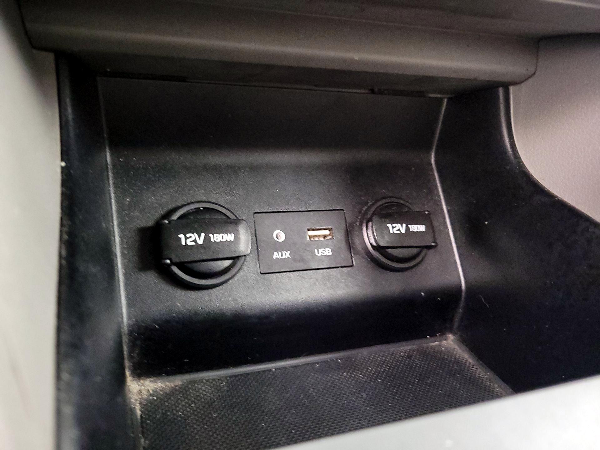 Thumbnail: 2019 Hyundai Elantra - 18