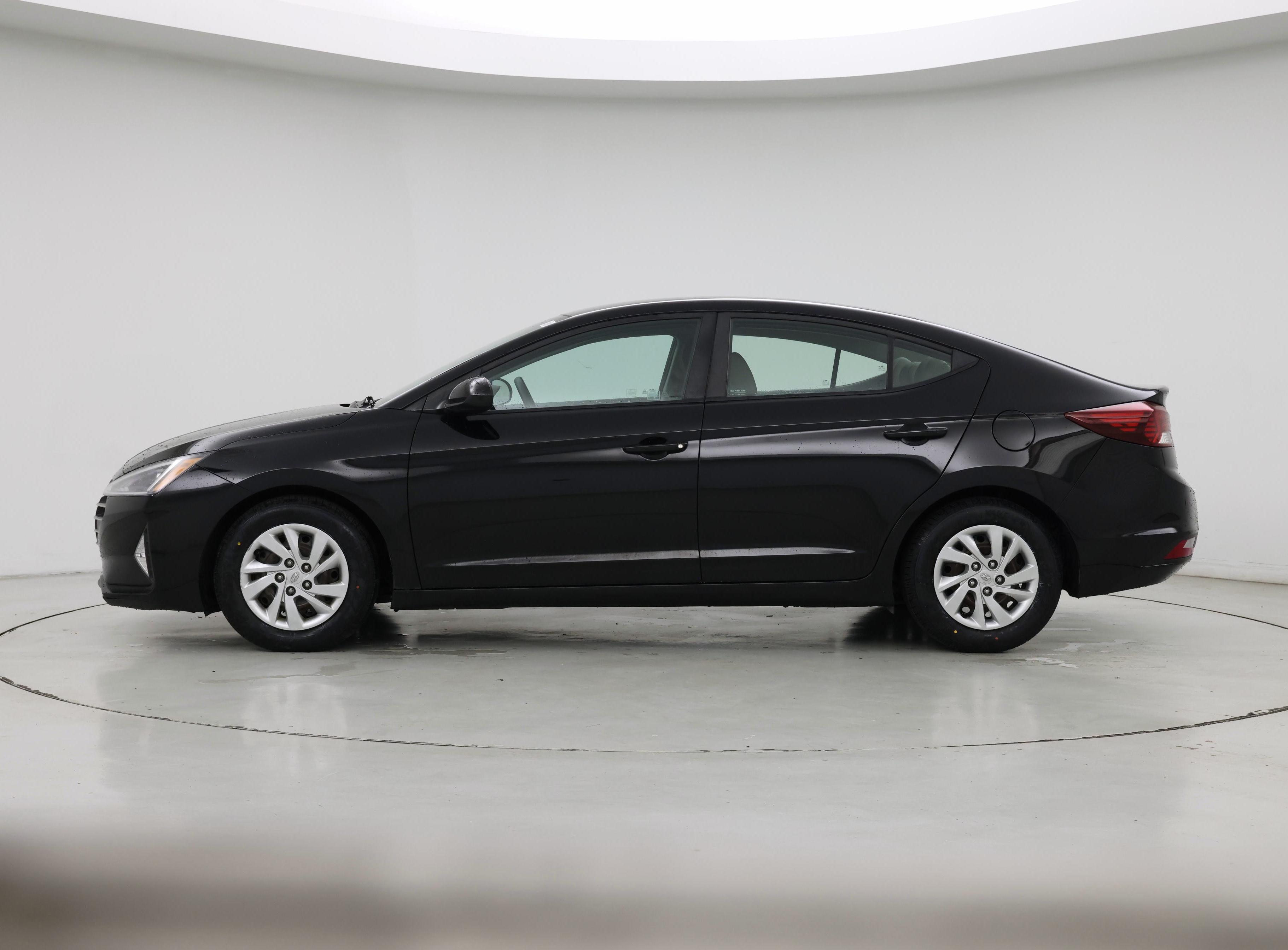 Thumbnail: 2019 Hyundai Elantra - 3