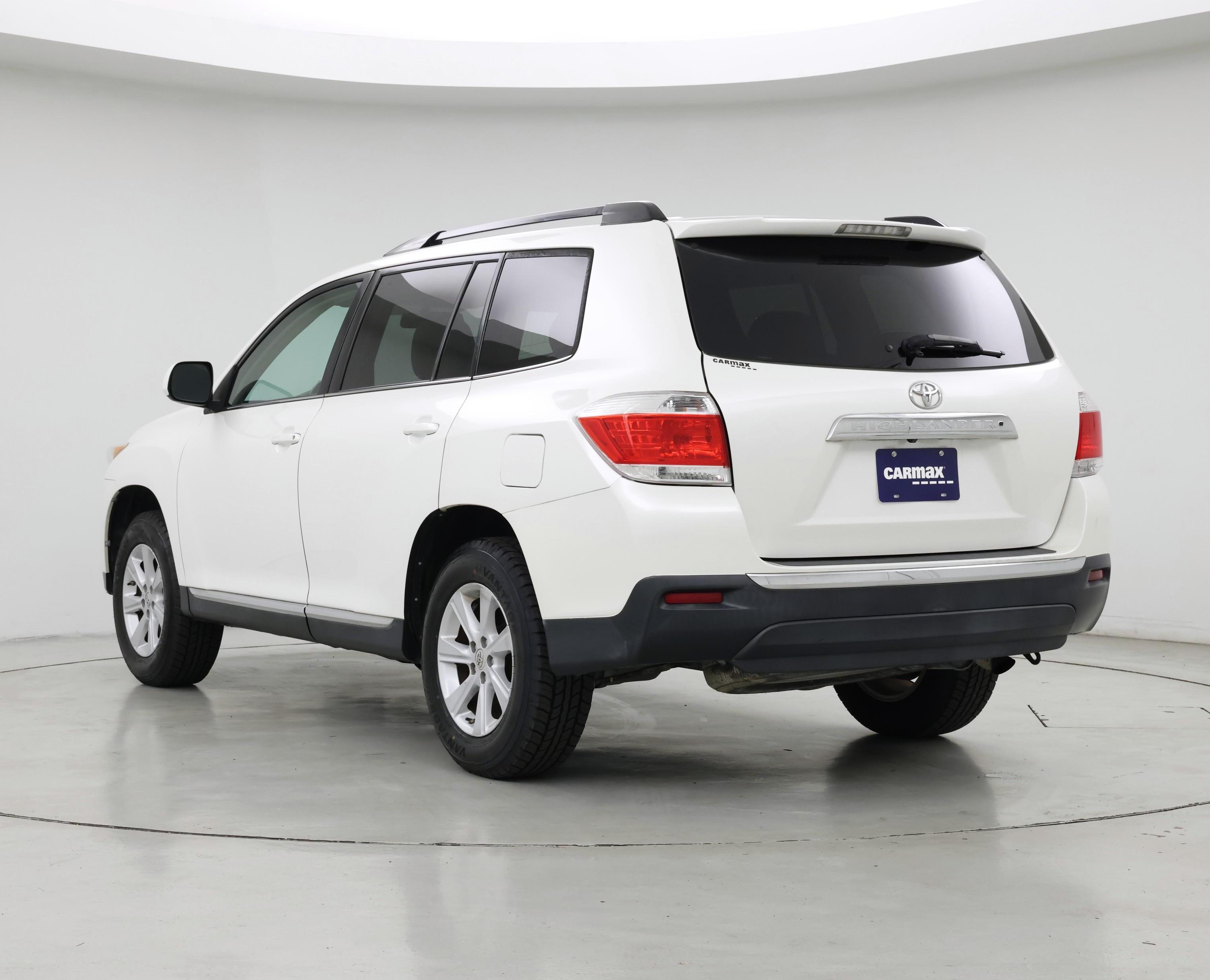 Thumbnail: 2013 Toyota Highlander - 2