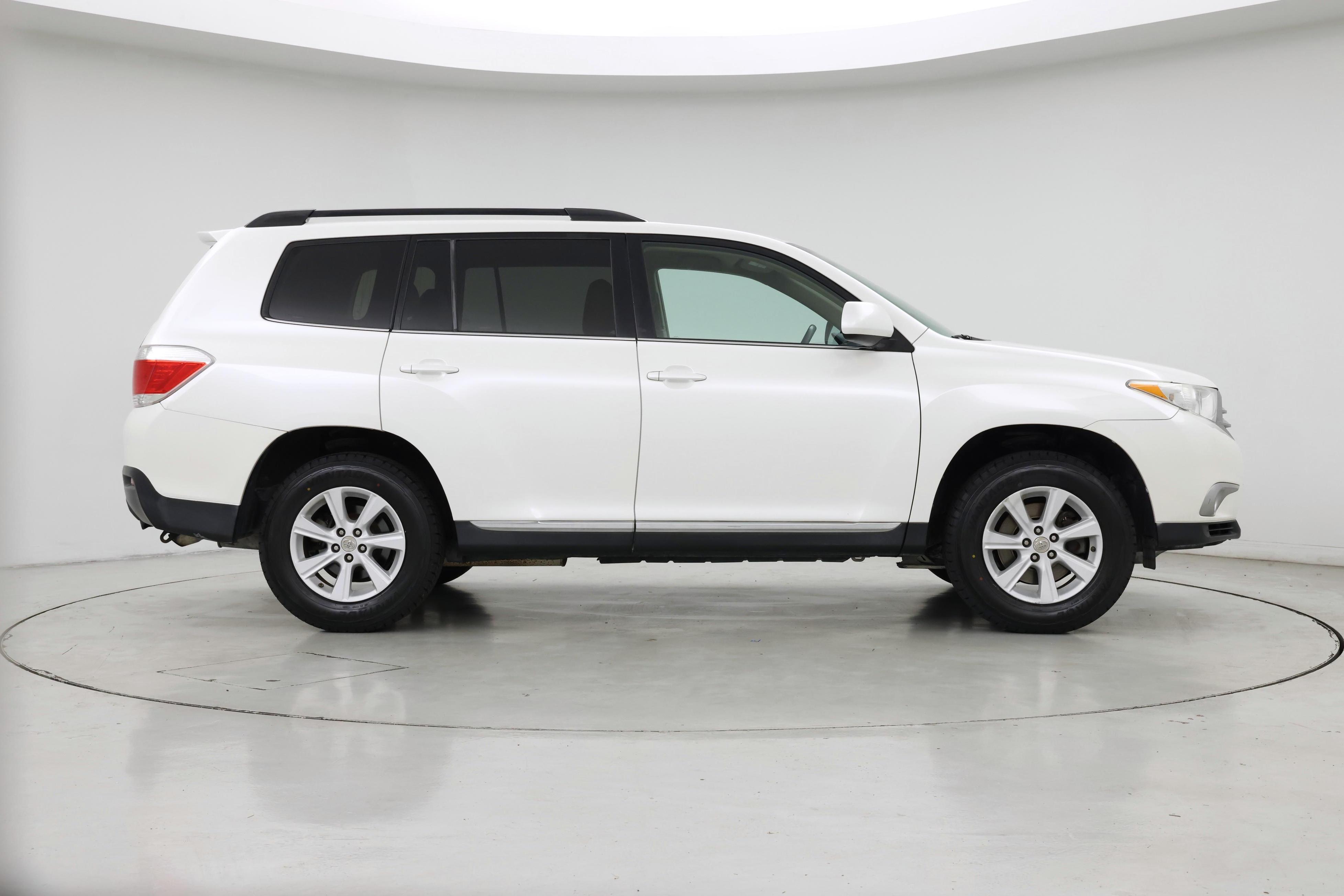 Thumbnail: 2013 Toyota Highlander - 7