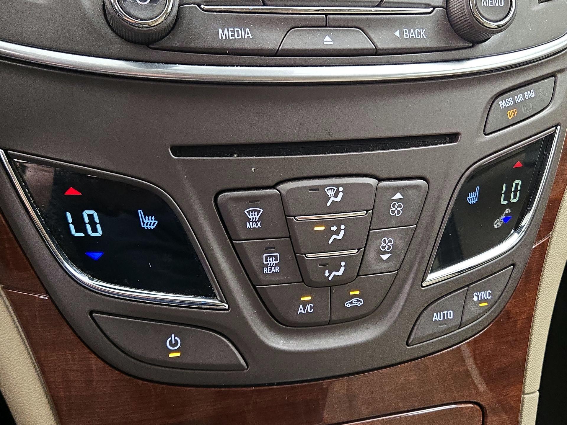 Thumbnail: 2017 Buick Regal - 17