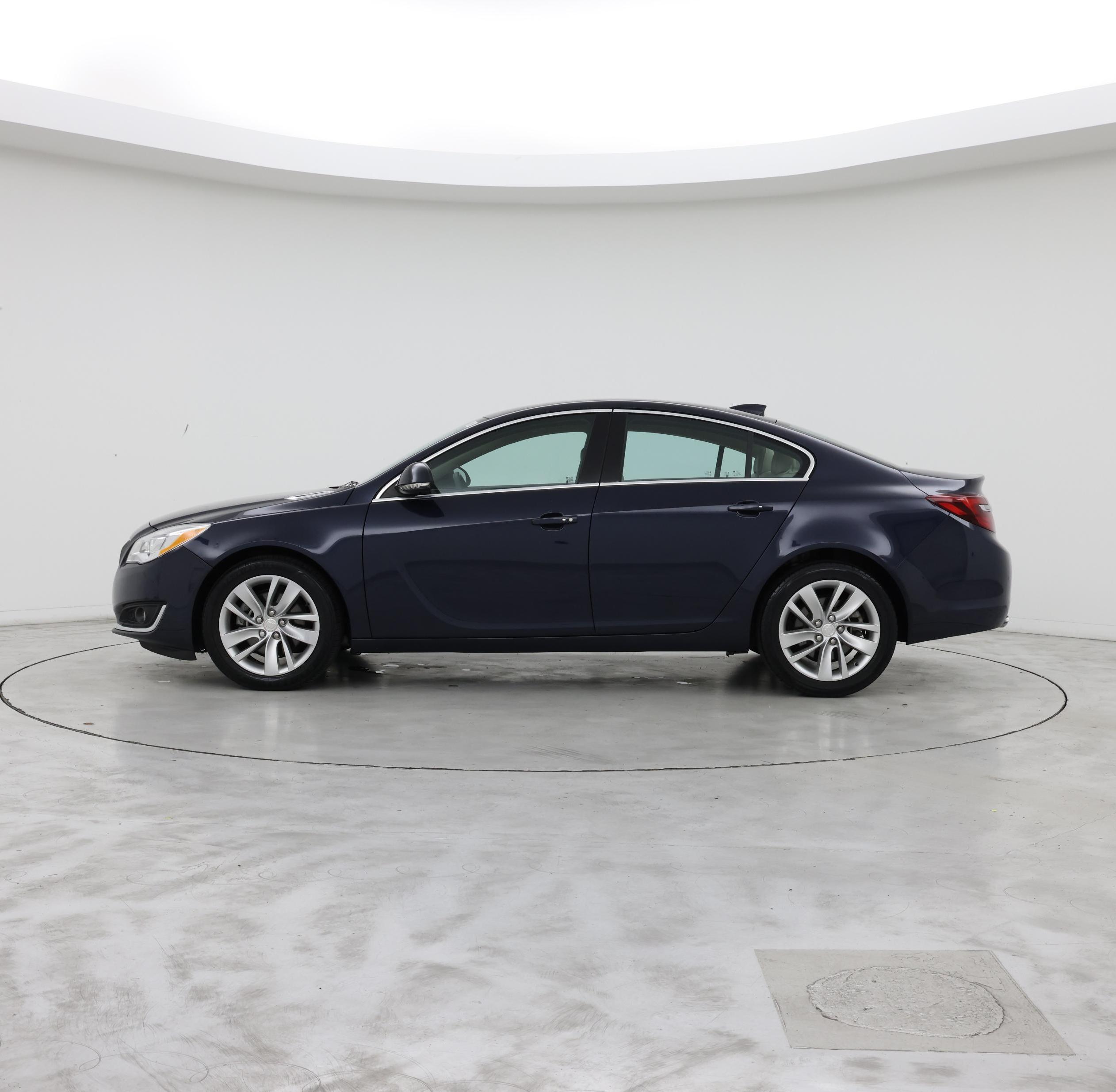 Thumbnail: 2017 Buick Regal - 3