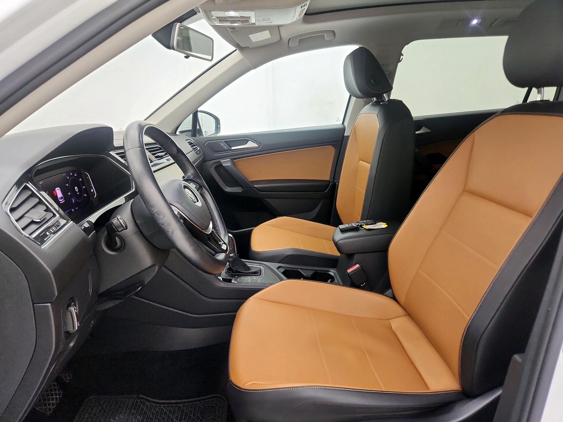 Thumbnail: 2019 Volkswagen Tiguan - 11