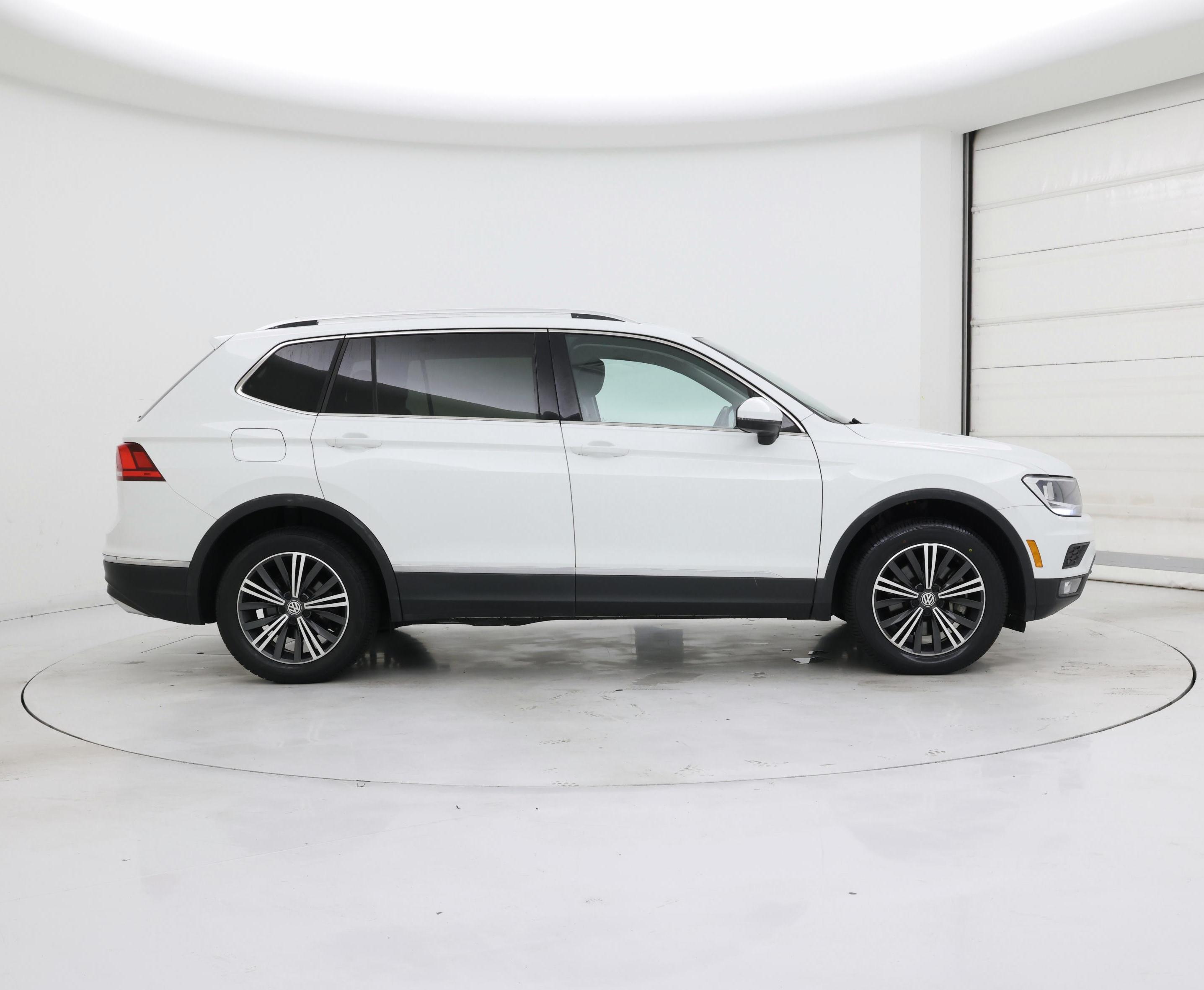 Thumbnail: 2019 Volkswagen Tiguan - 7