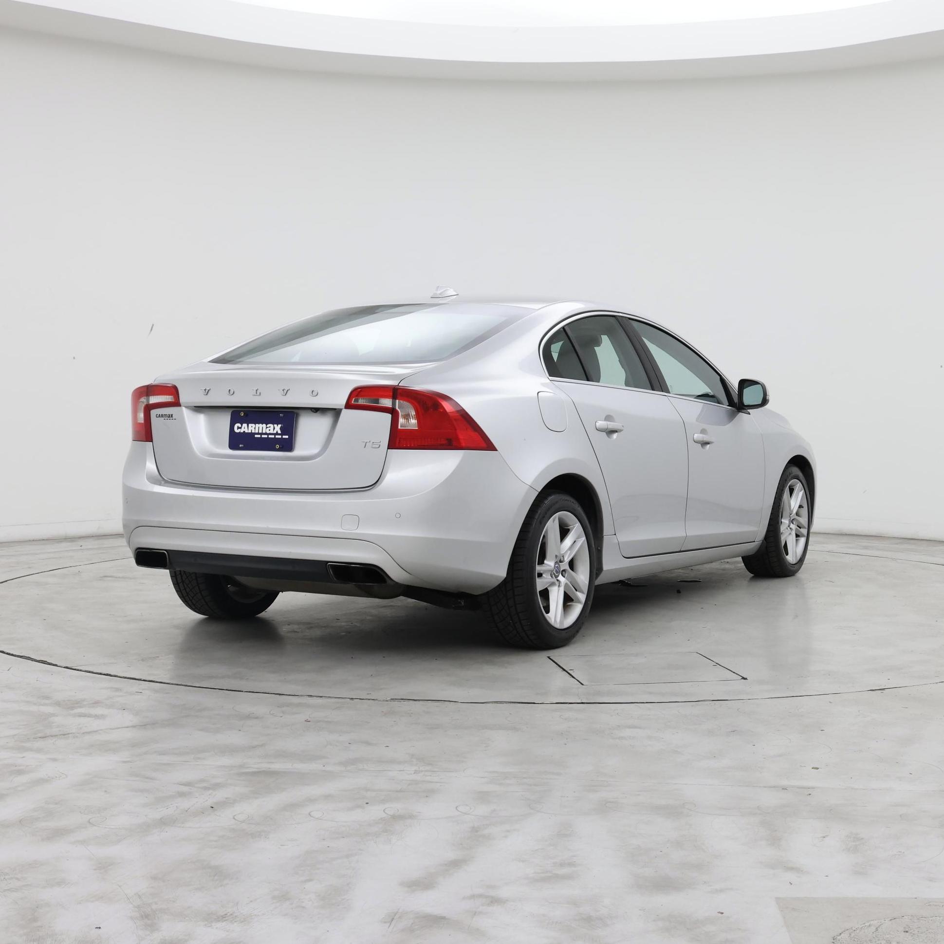 Thumbnail: 2015 Volvo S60 - 8