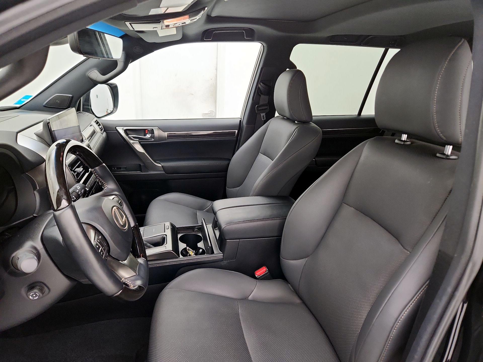 Thumbnail: 2023 Lexus GX - 11