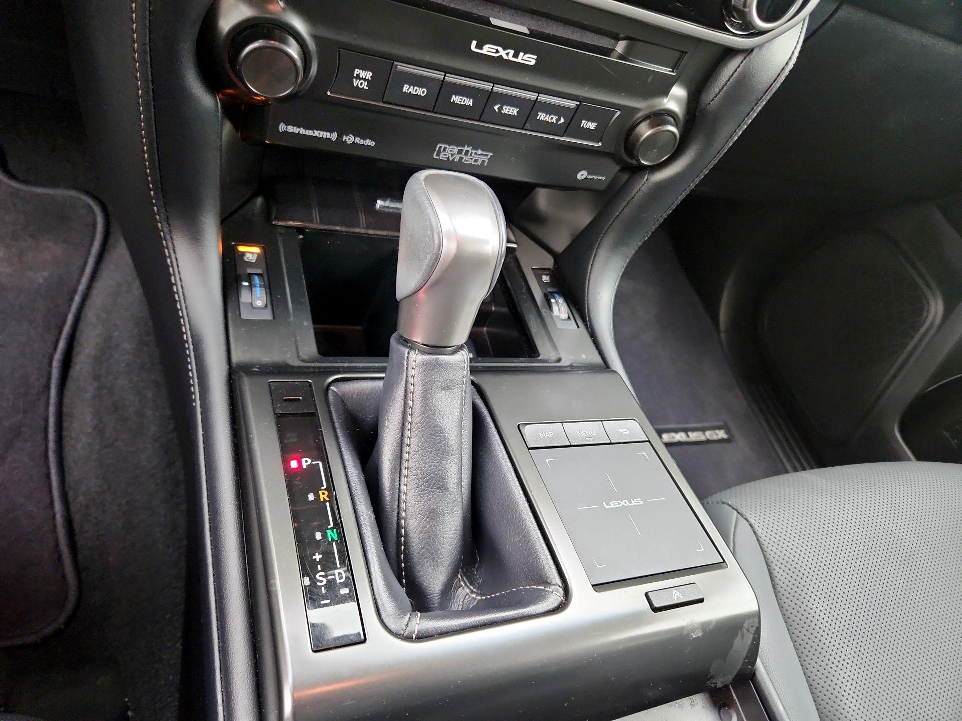 Thumbnail: 2023 Lexus GX - 18