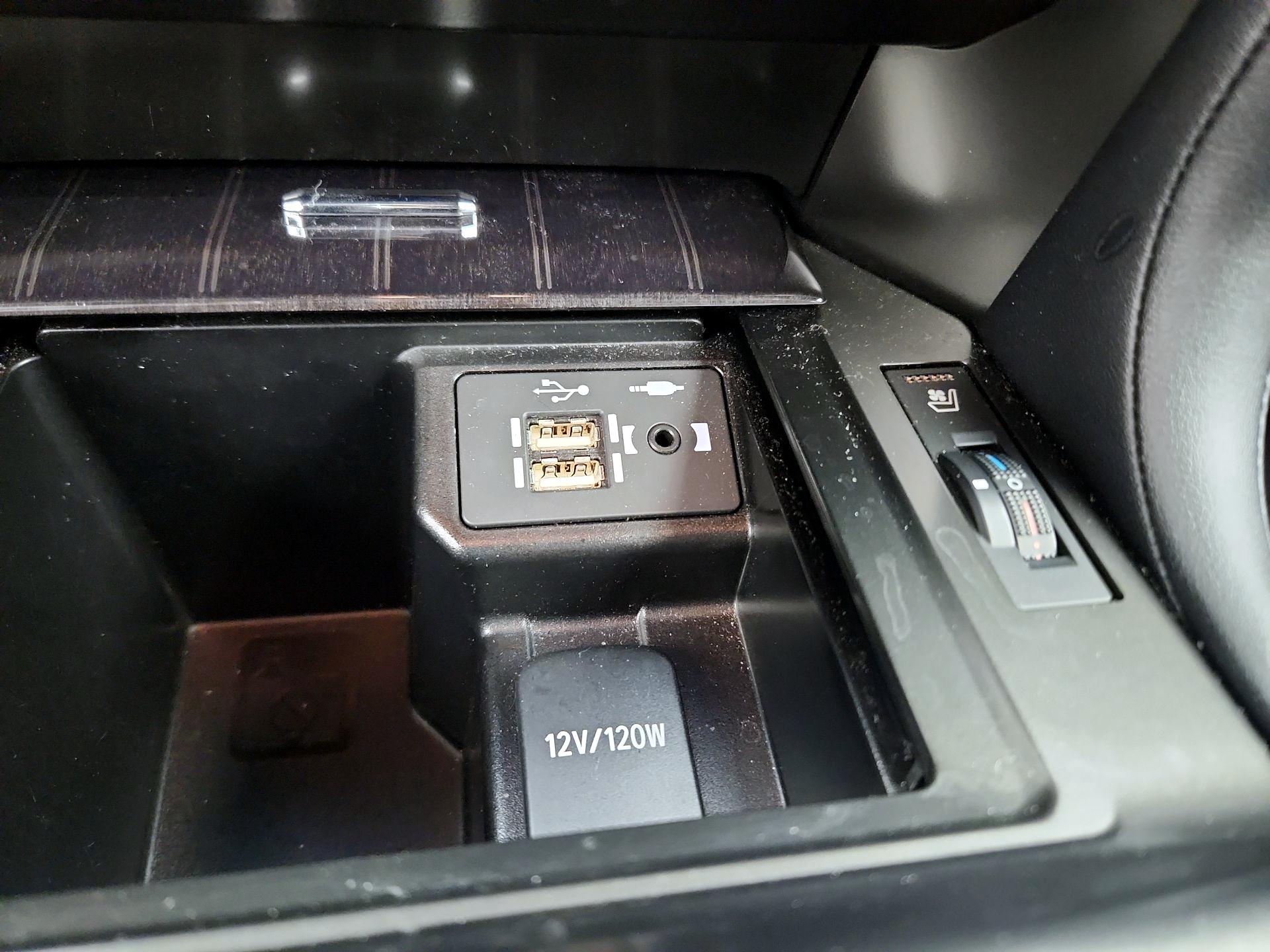 Thumbnail: 2023 Lexus GX - 19