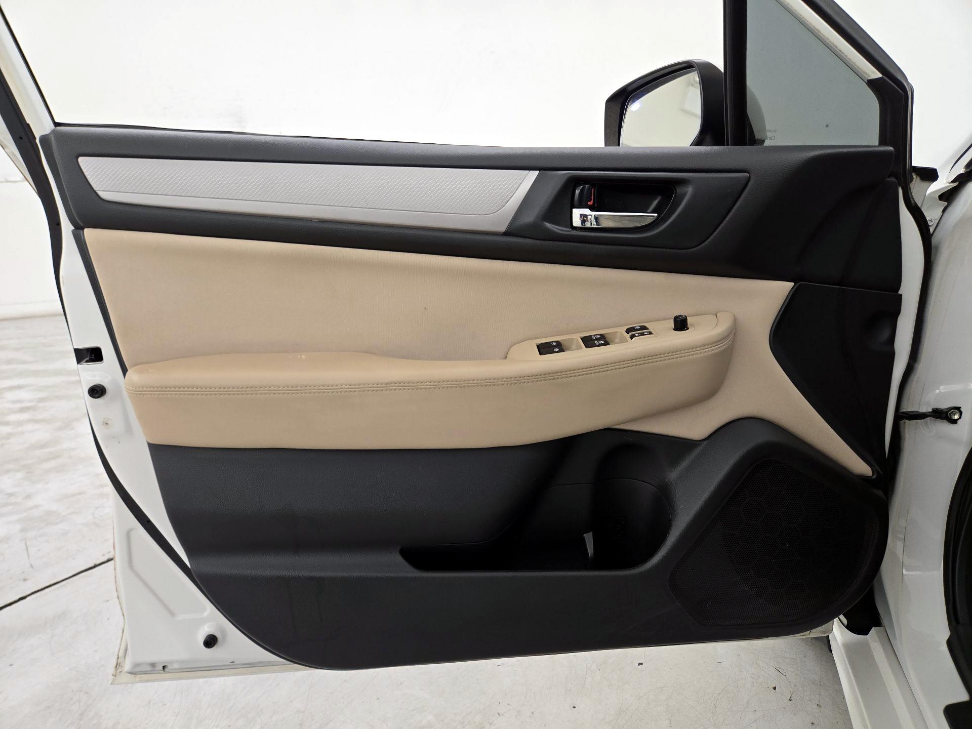 Thumbnail: 2015 Subaru Legacy - 12