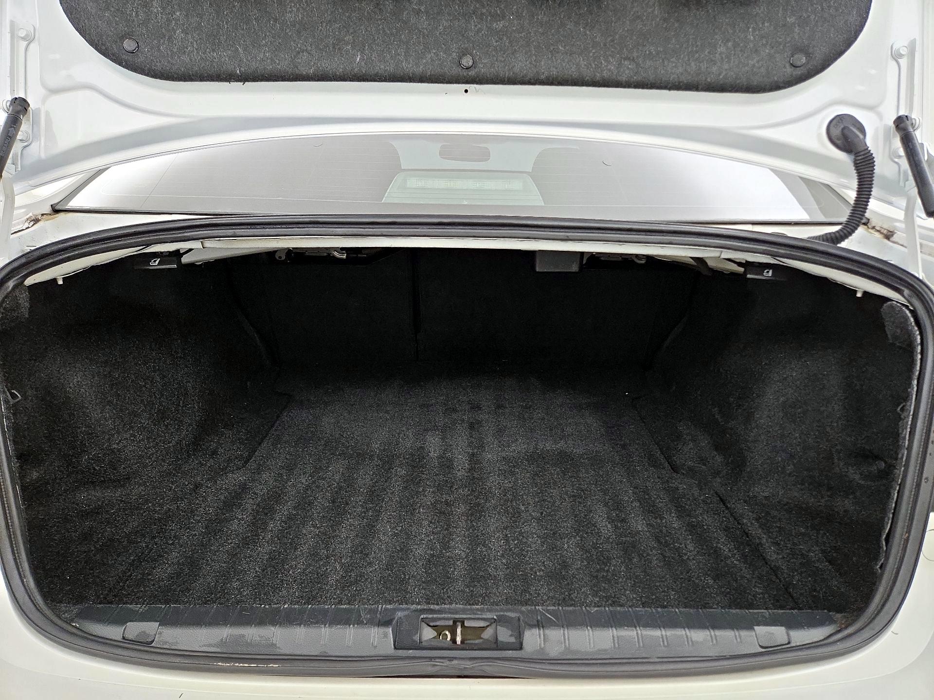 Thumbnail: 2015 Subaru Legacy - 20