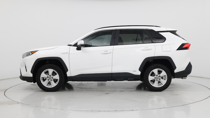 2021 Toyota RAV4 XLE 3