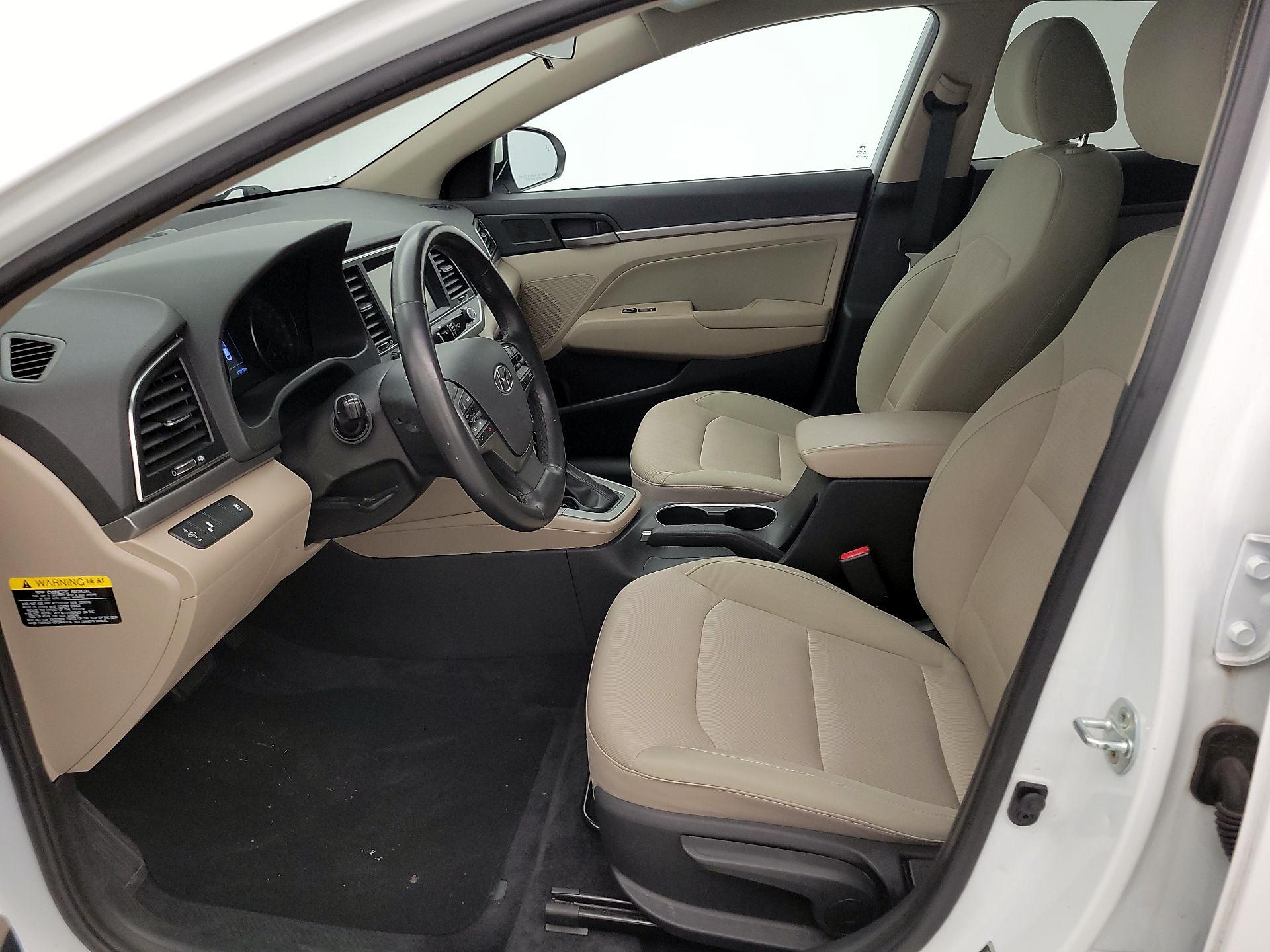 Thumbnail: 2017 Hyundai Elantra - 11