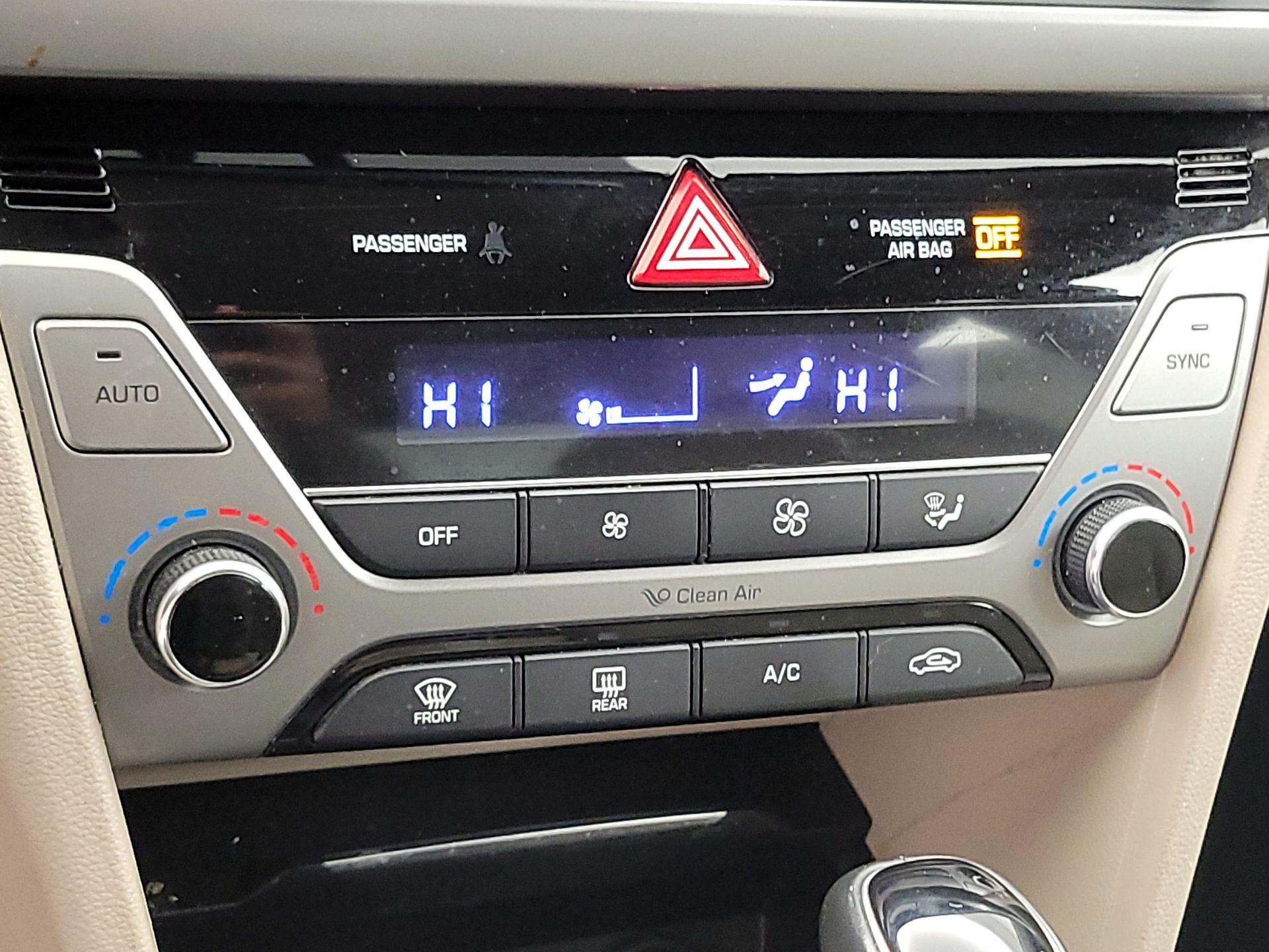 Thumbnail: 2017 Hyundai Elantra - 16