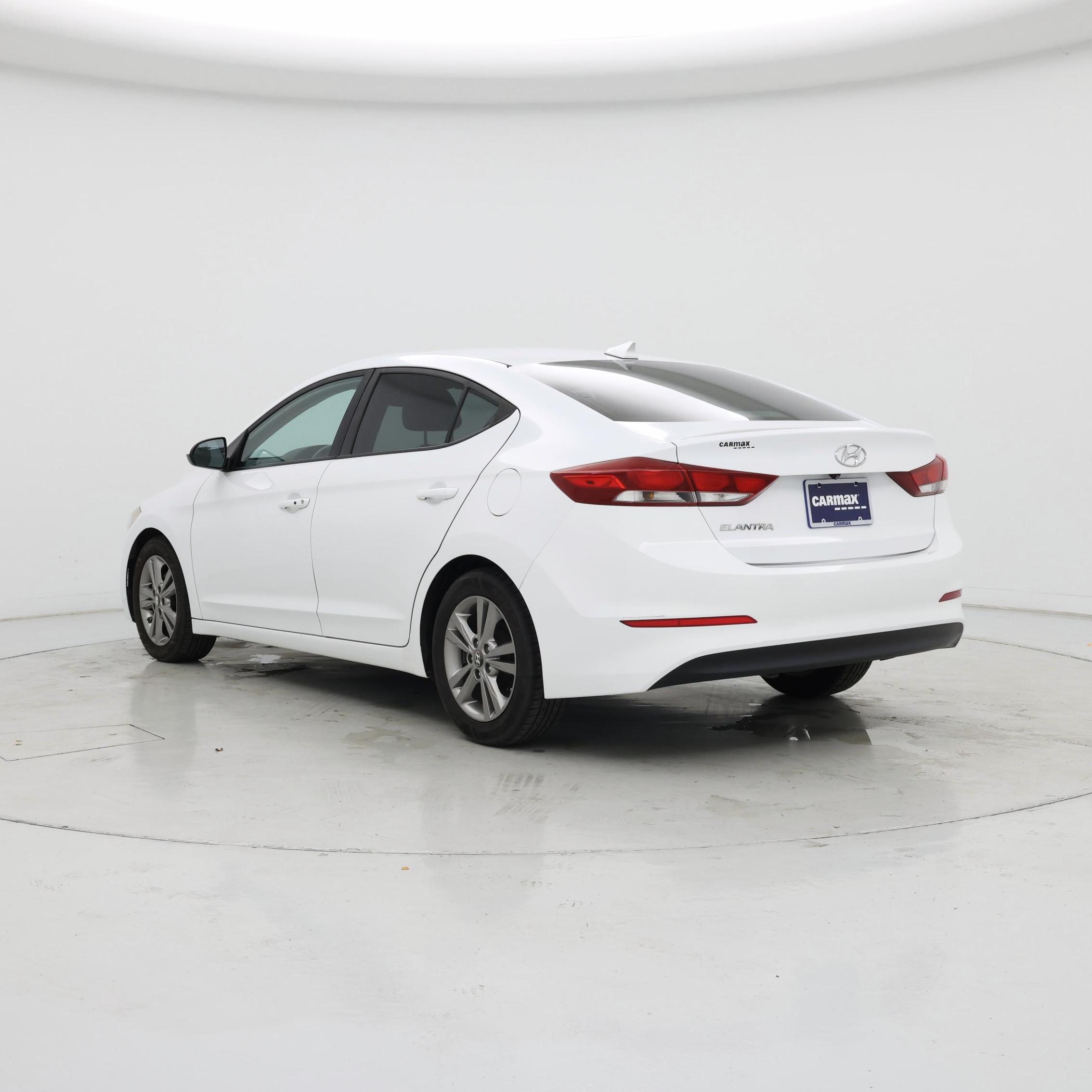 Thumbnail: 2017 Hyundai Elantra - 2