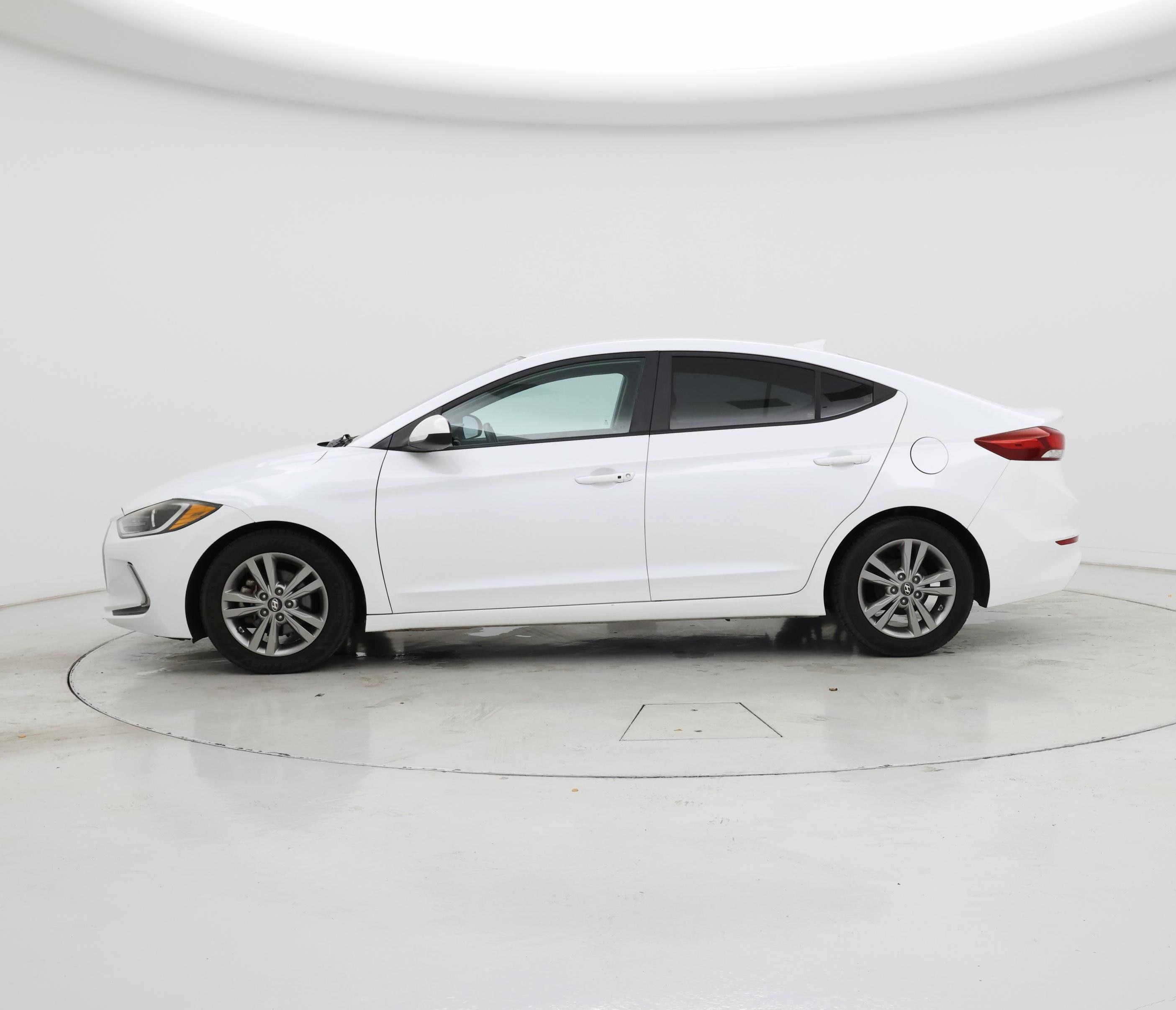 Thumbnail: 2017 Hyundai Elantra - 3