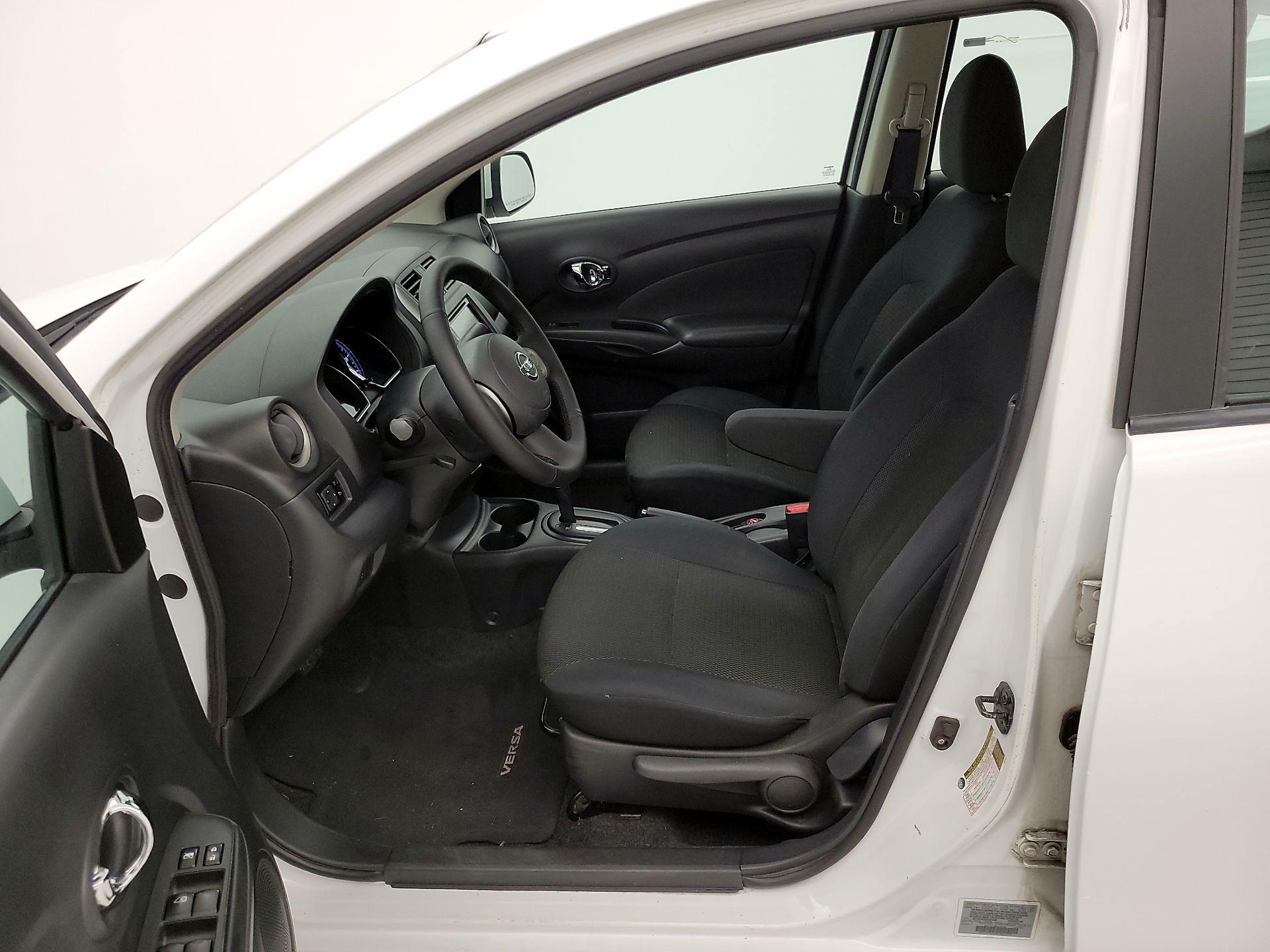 Thumbnail: 2013 Nissan Versa - 11