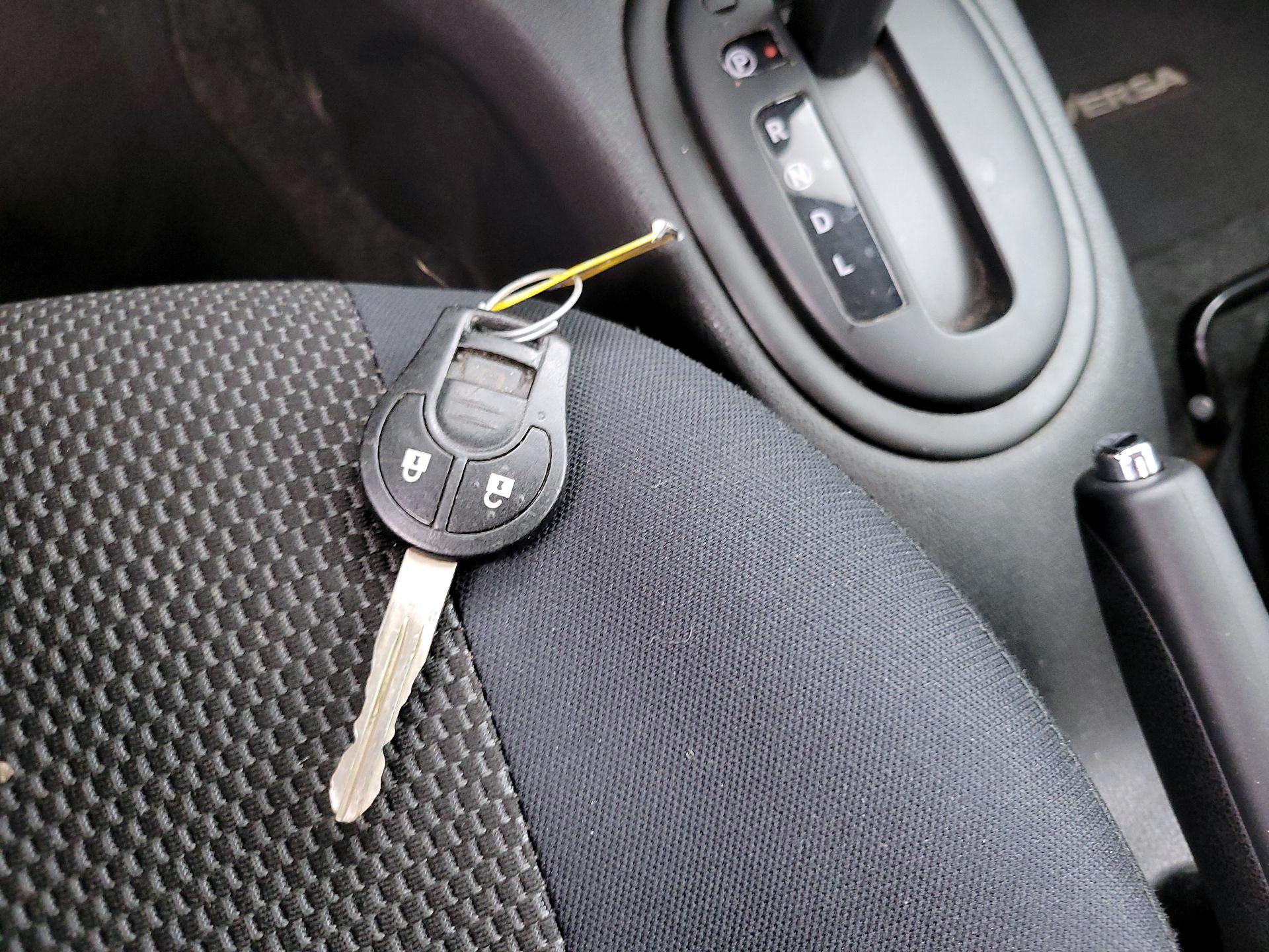 Thumbnail: 2013 Nissan Versa - 20