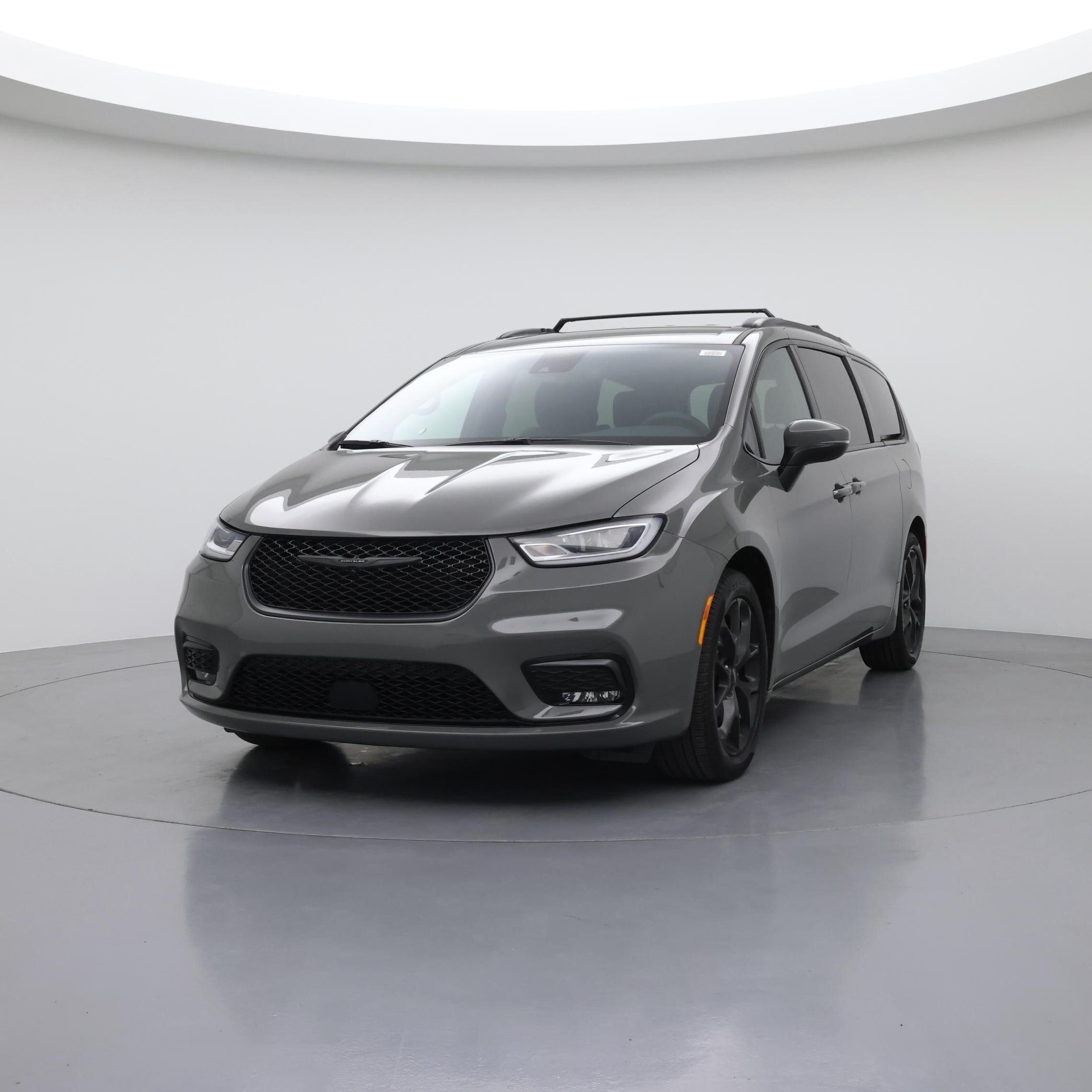 Thumbnail: 2023 Chrysler Pacifica - 4