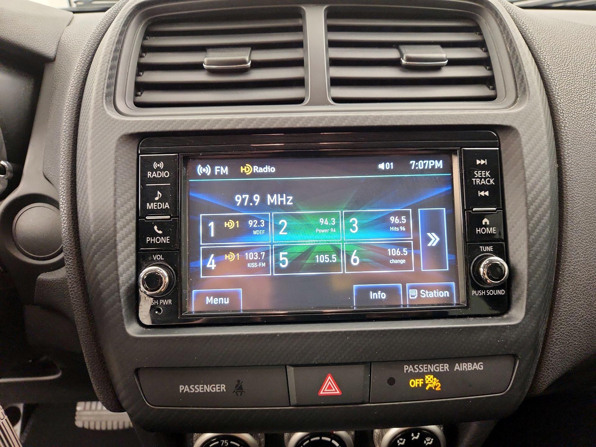 Thumbnail: 2022 Mitsubishi Outlander Sport - 15