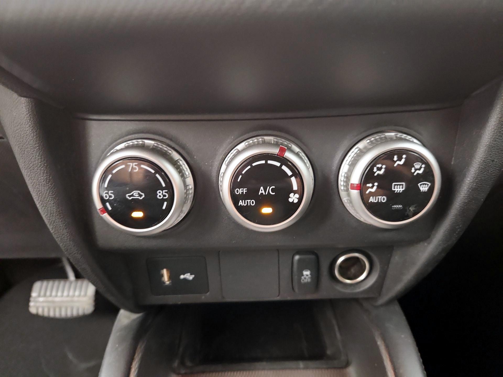 Thumbnail: 2022 Mitsubishi Outlander Sport - 16