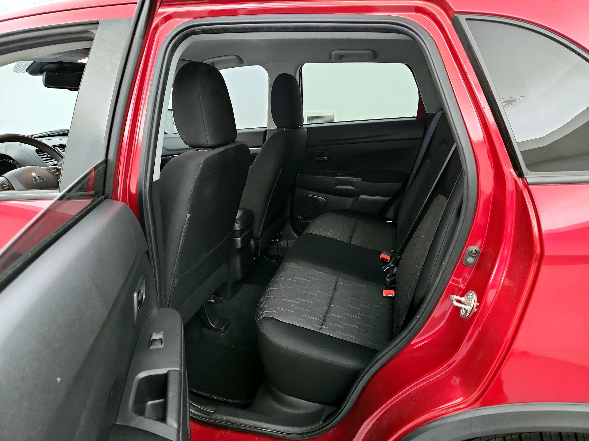 Thumbnail: 2022 Mitsubishi Outlander Sport - 19