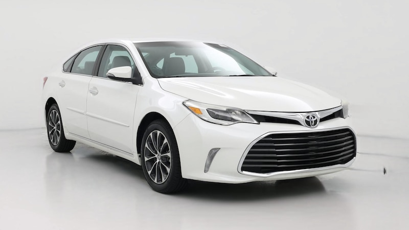2016 Toyota Avalon XLE Hero Image