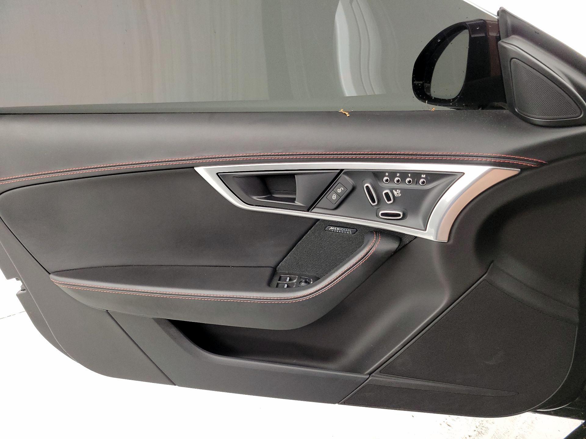 Thumbnail: 2018 Jaguar F-Type - 12