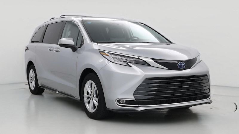 2023 Toyota Sienna Limited Hero Image