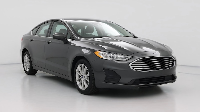 2020 Ford Fusion SE Hero Image