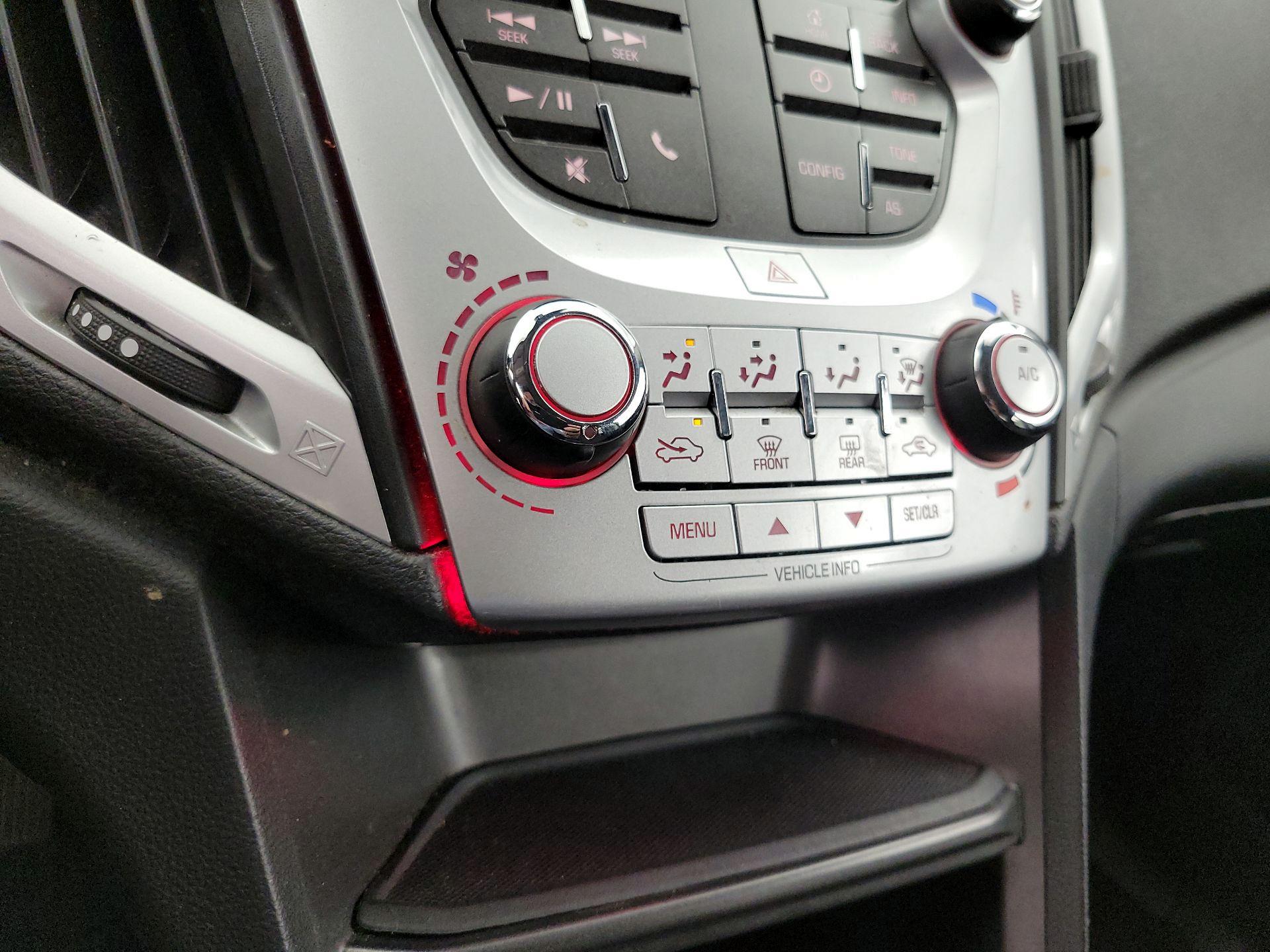Thumbnail: 2017 GMC Terrain - 16