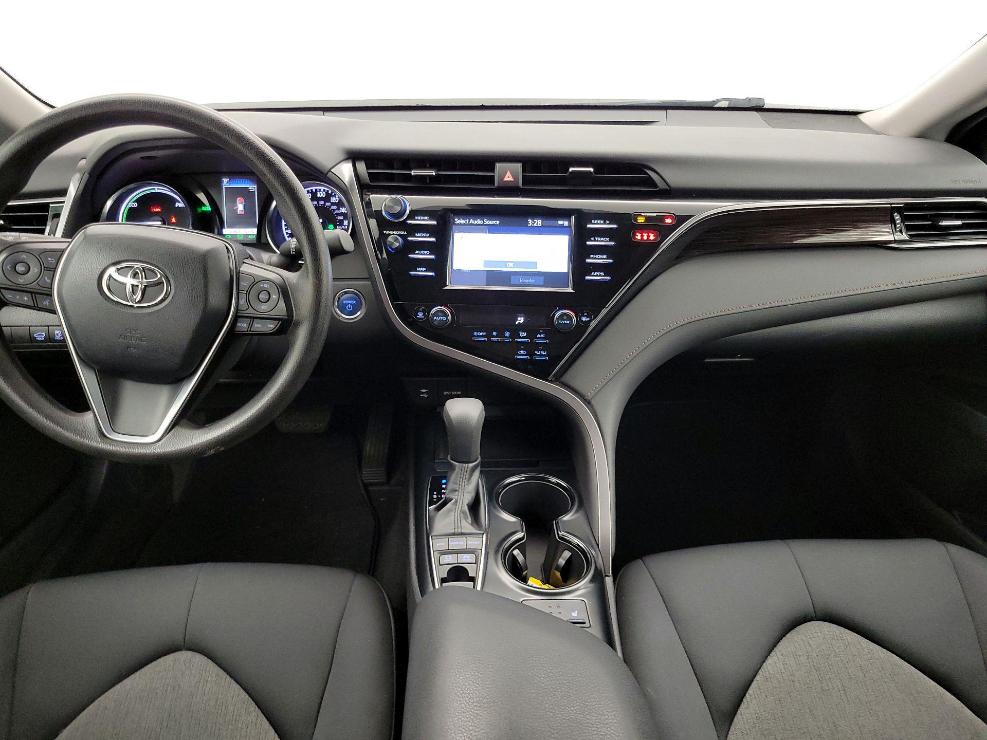 Thumbnail: 2019 Toyota Camry - 9