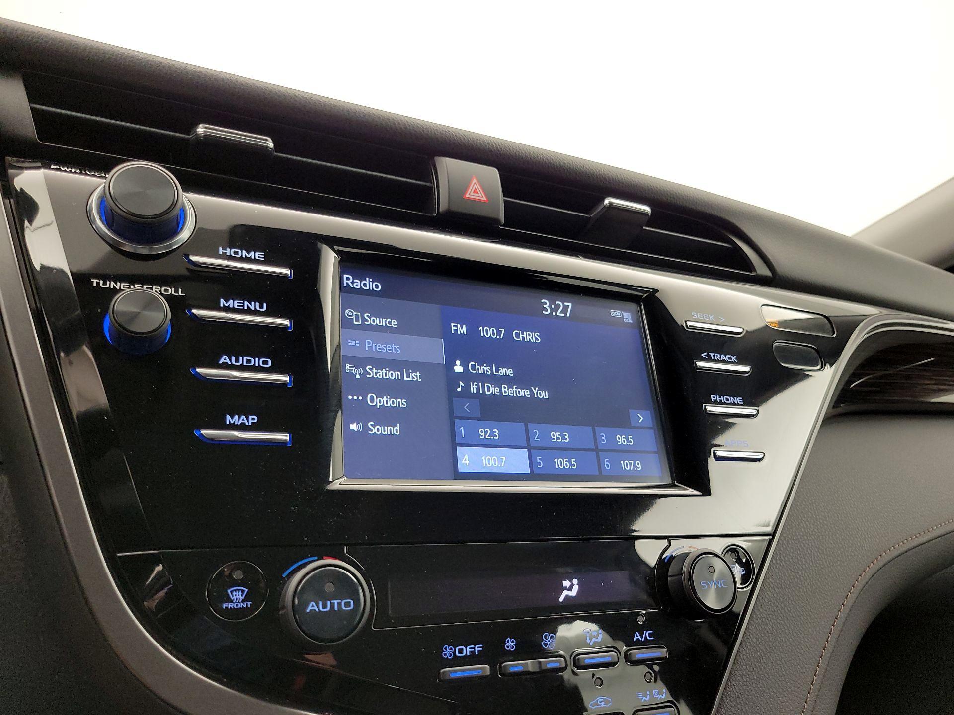 Thumbnail: 2019 Toyota Camry - 15
