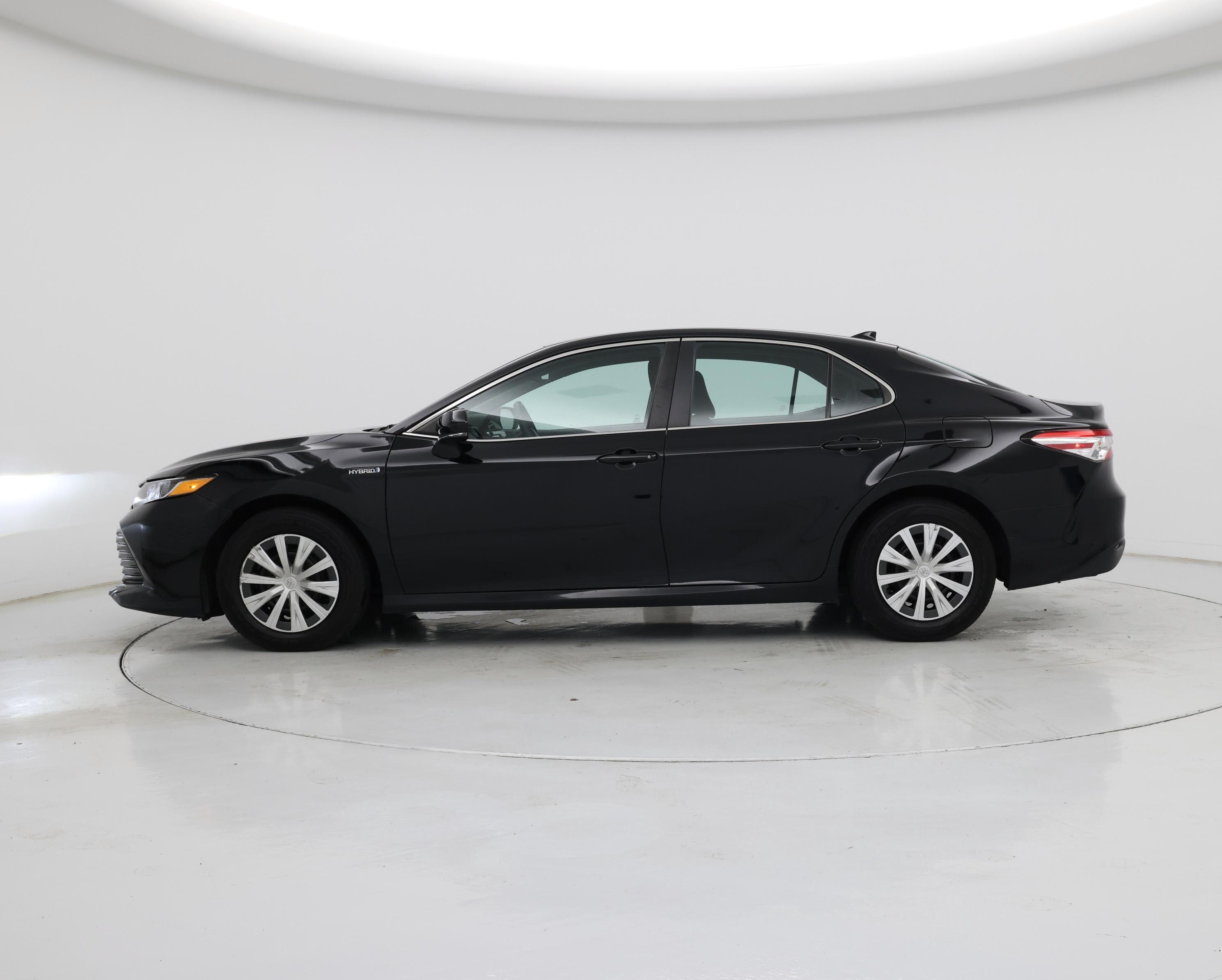 Thumbnail: 2019 Toyota Camry - 3