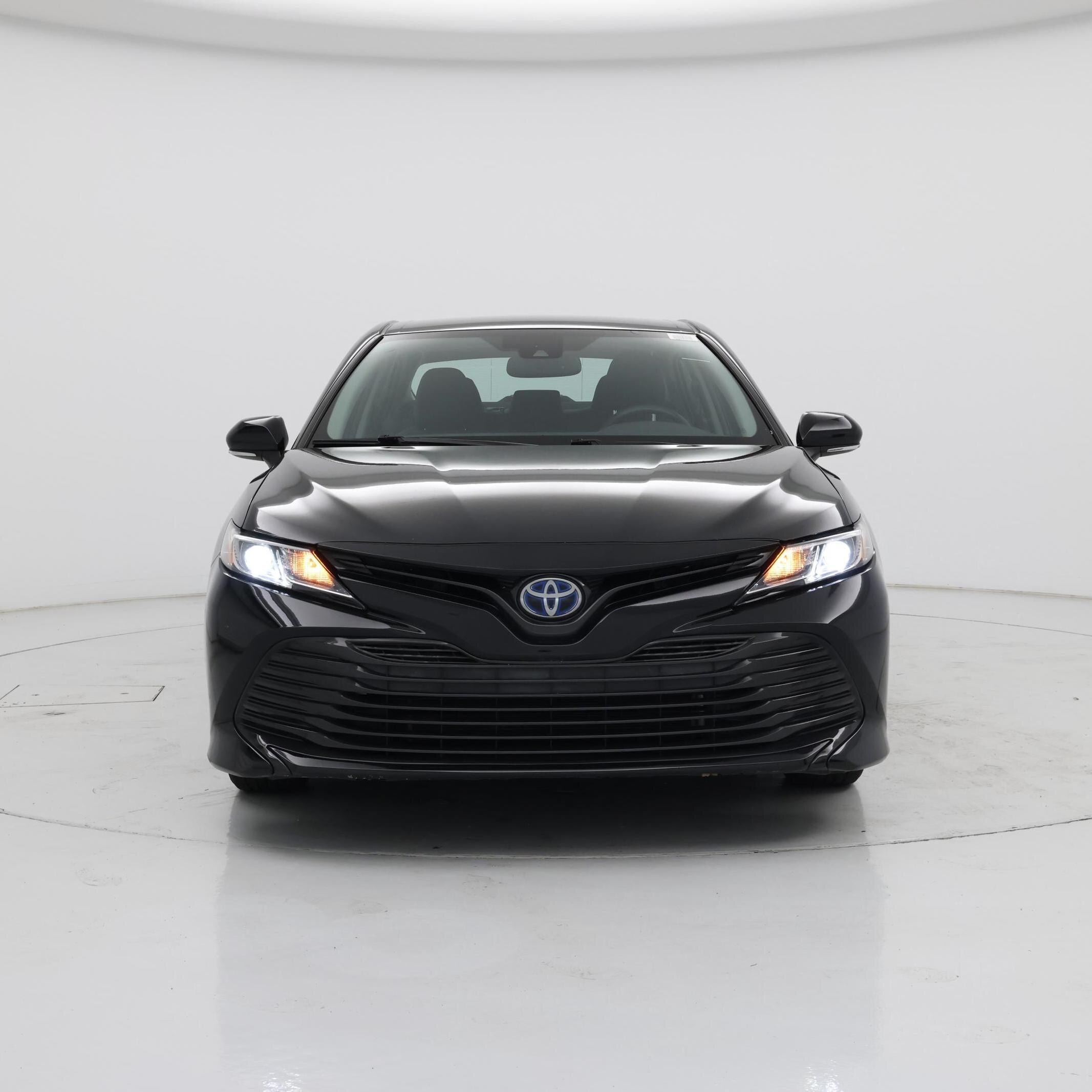 Thumbnail: 2019 Toyota Camry - 5
