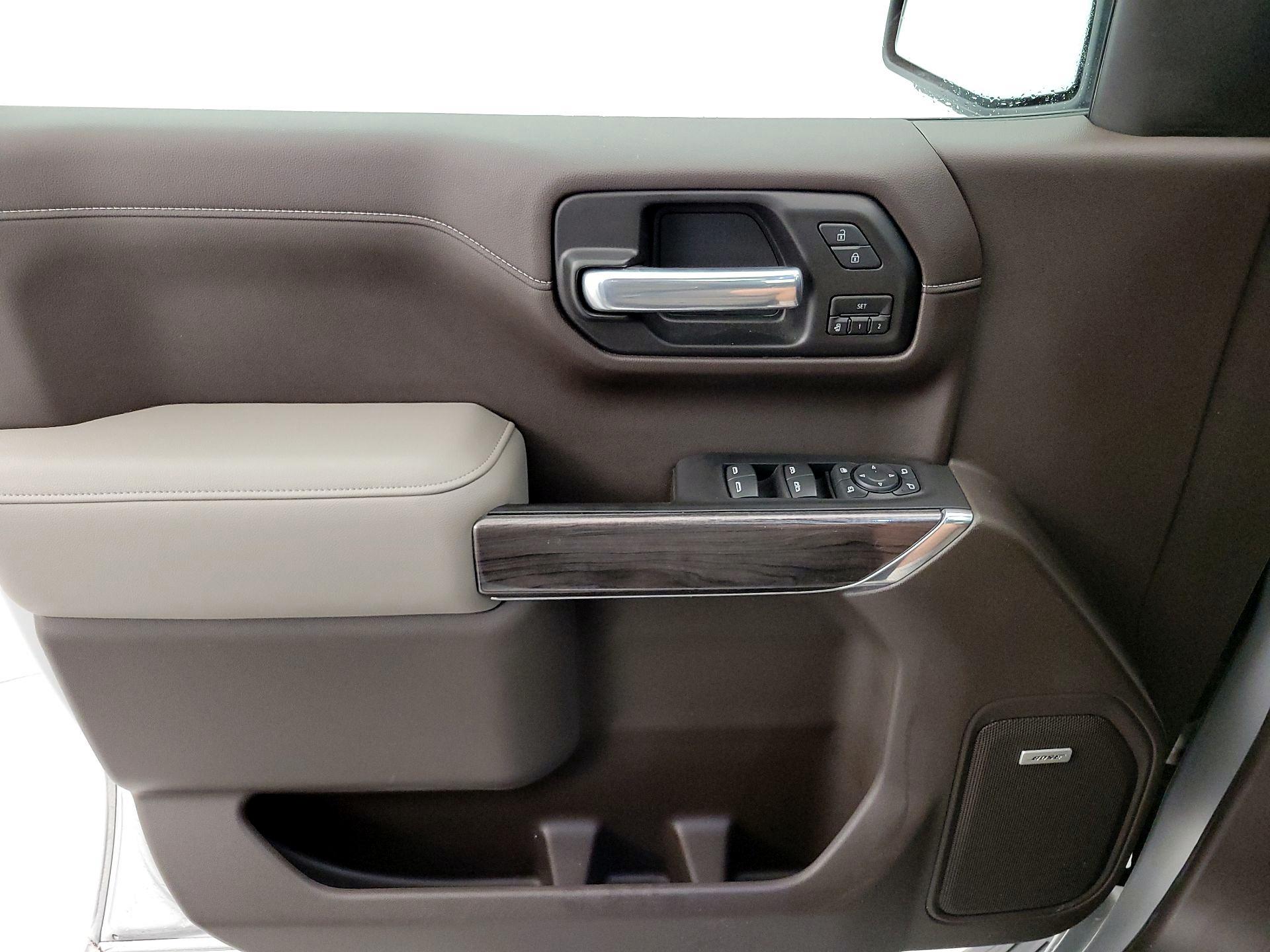 Thumbnail: 2020 Chevrolet Silverado 1500 - 12