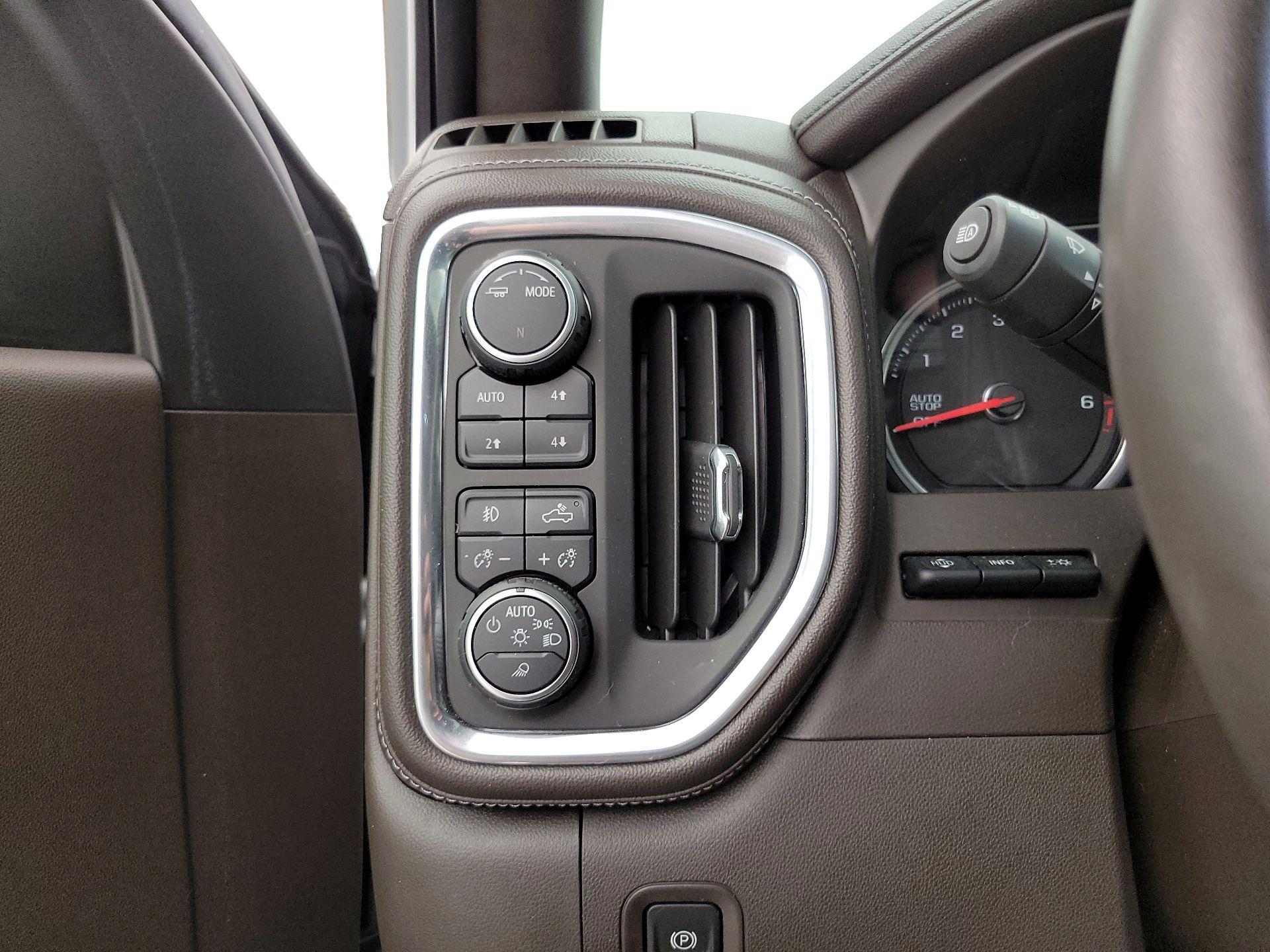 Thumbnail: 2020 Chevrolet Silverado 1500 - 13
