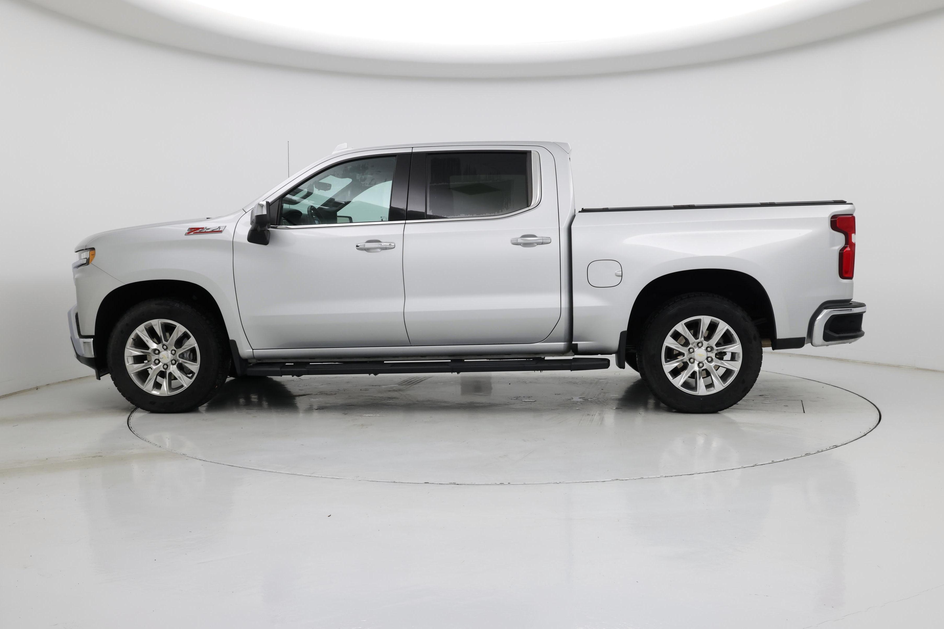 Thumbnail: 2020 Chevrolet Silverado 1500 - 3