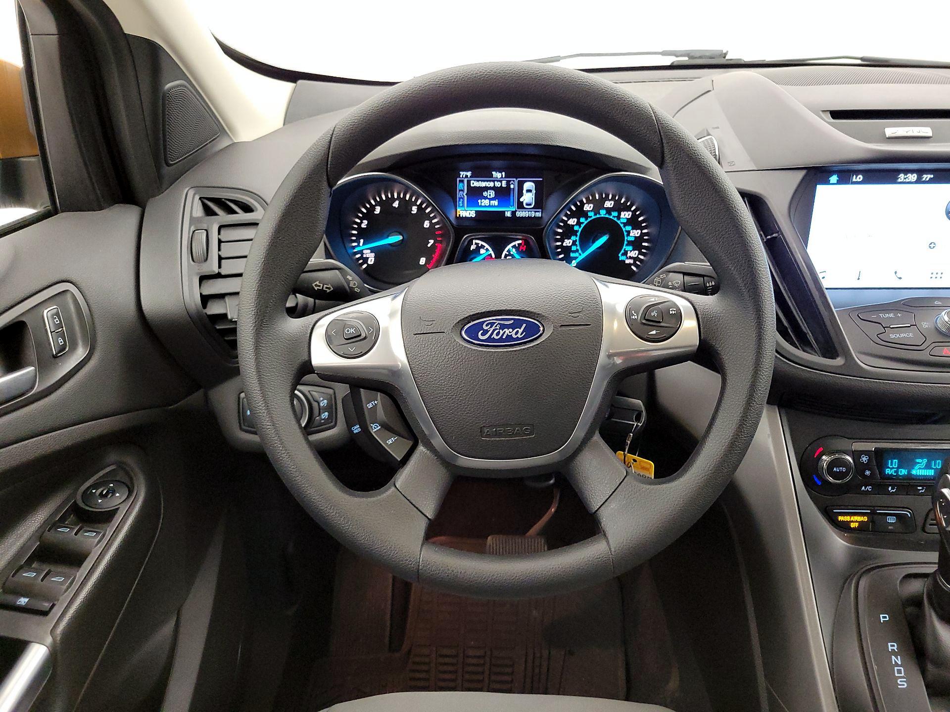 Thumbnail: 2016 Ford Escape - 10