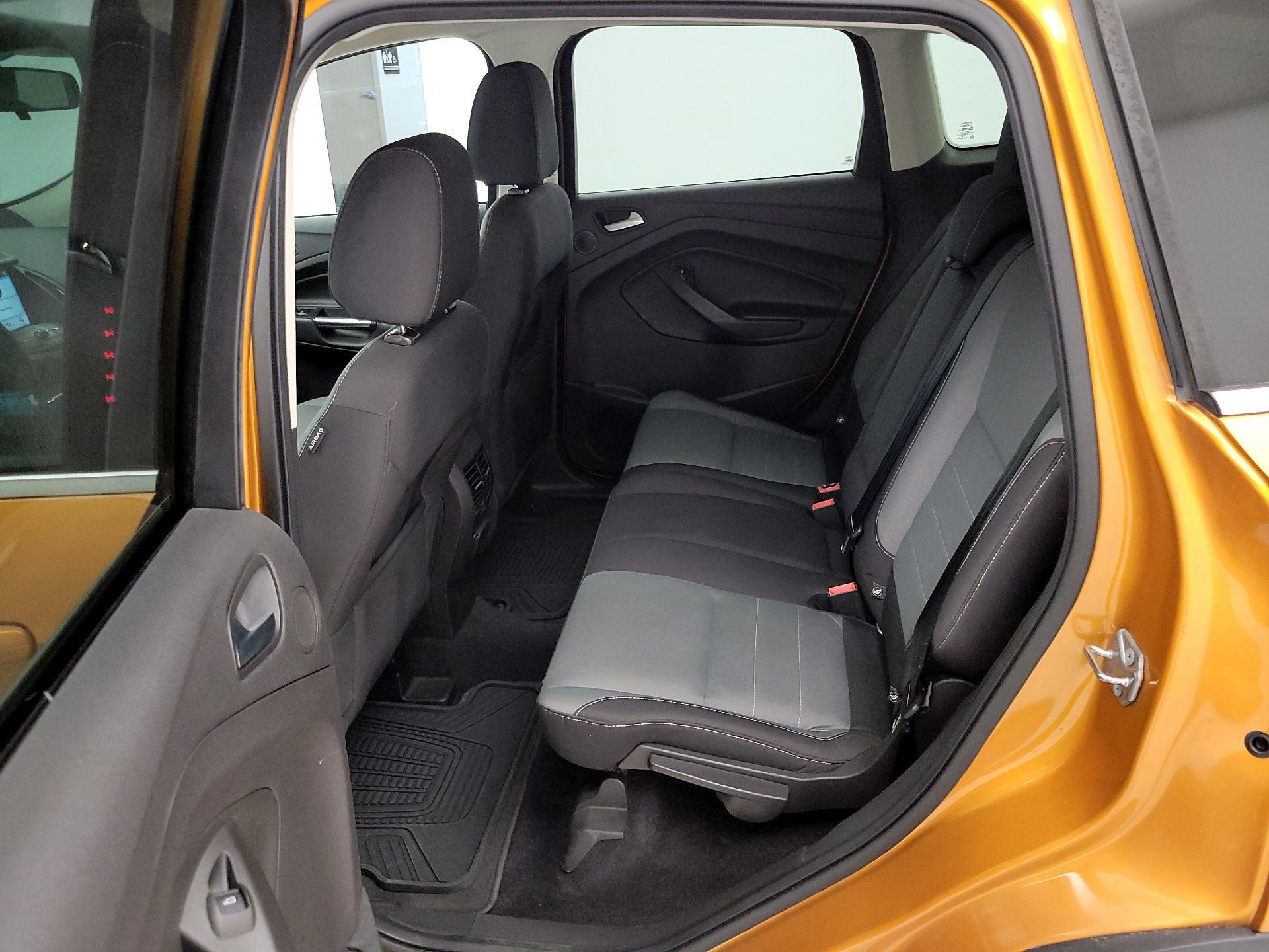 Thumbnail: 2016 Ford Escape - 19