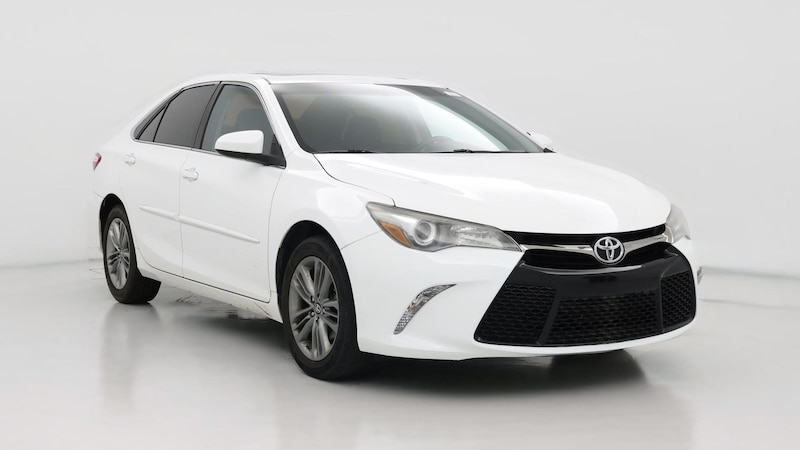 2017 Toyota Camry SE Hero Image