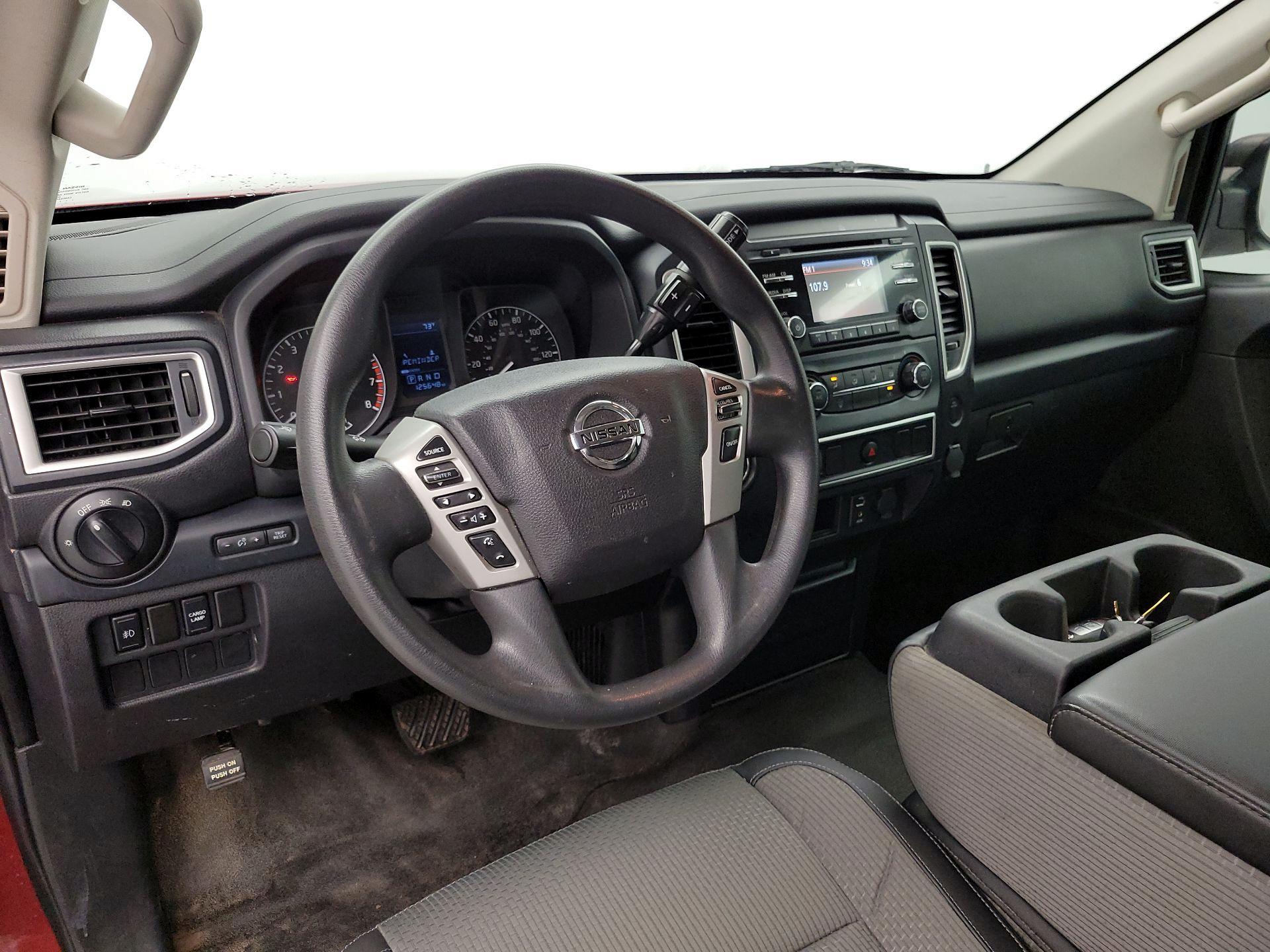 Thumbnail: 2018 Nissan Titan - 9