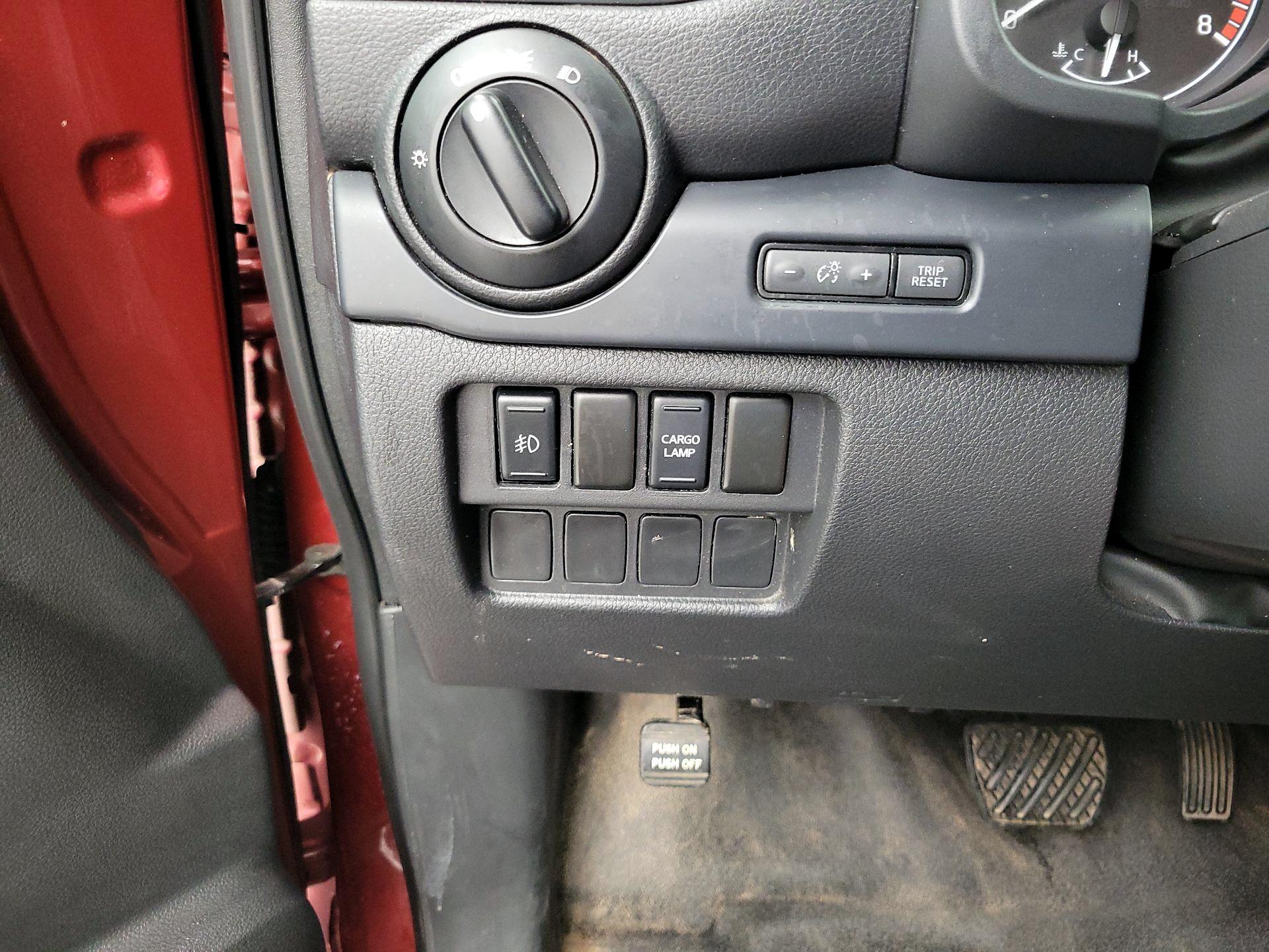 Thumbnail: 2018 Nissan Titan - 13
