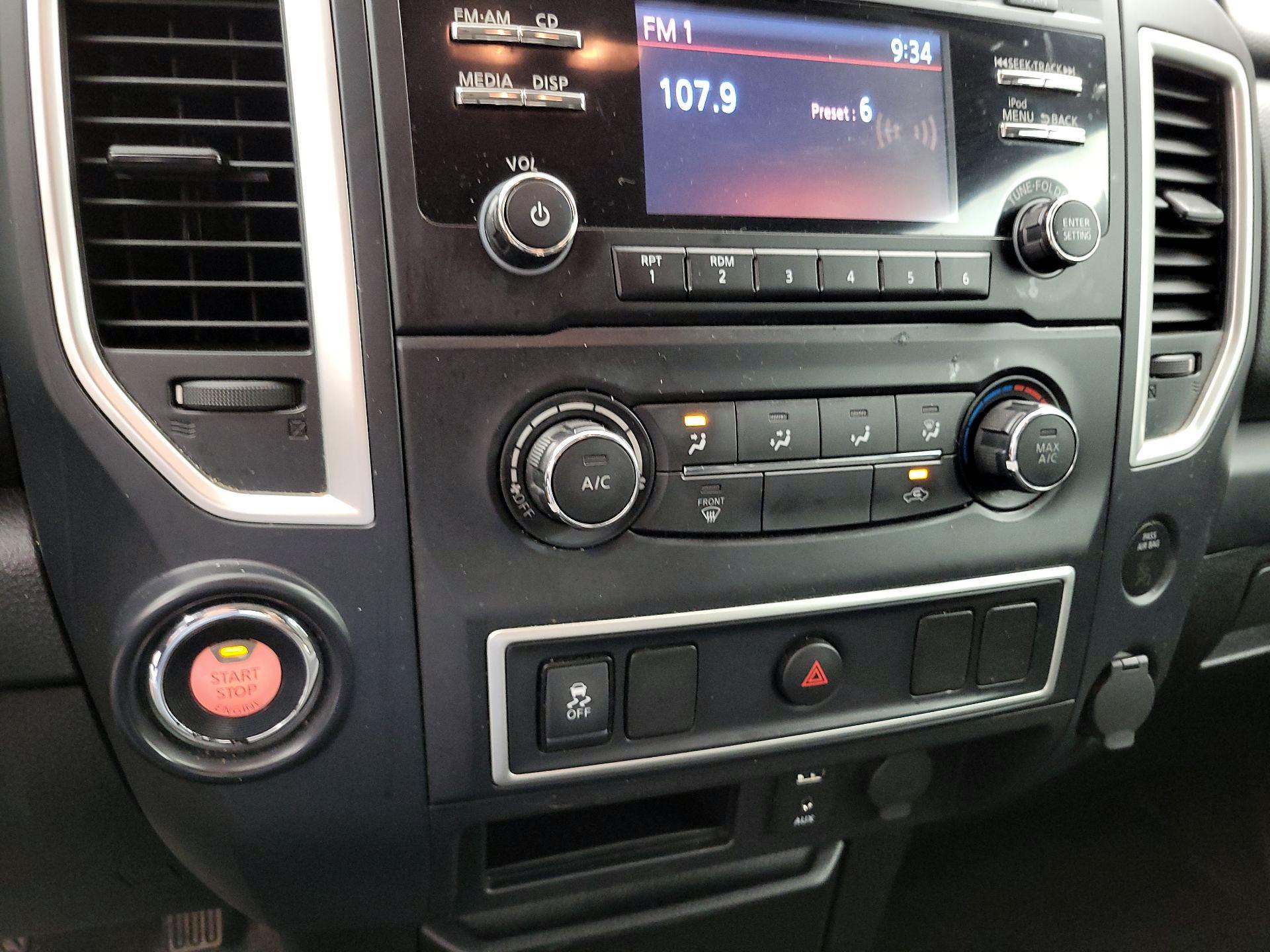 Thumbnail: 2018 Nissan Titan - 16