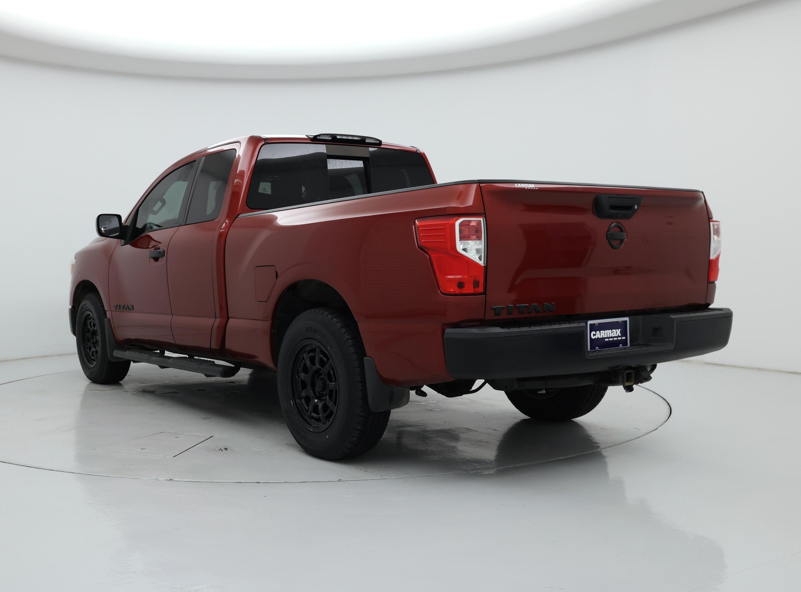 Thumbnail: 2018 Nissan Titan - 2