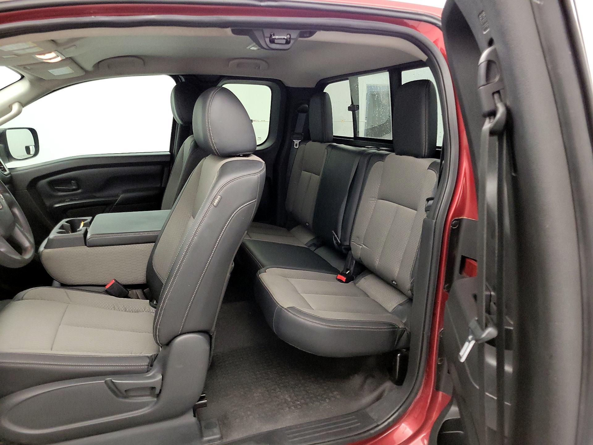 Thumbnail: 2018 Nissan Titan - 19
