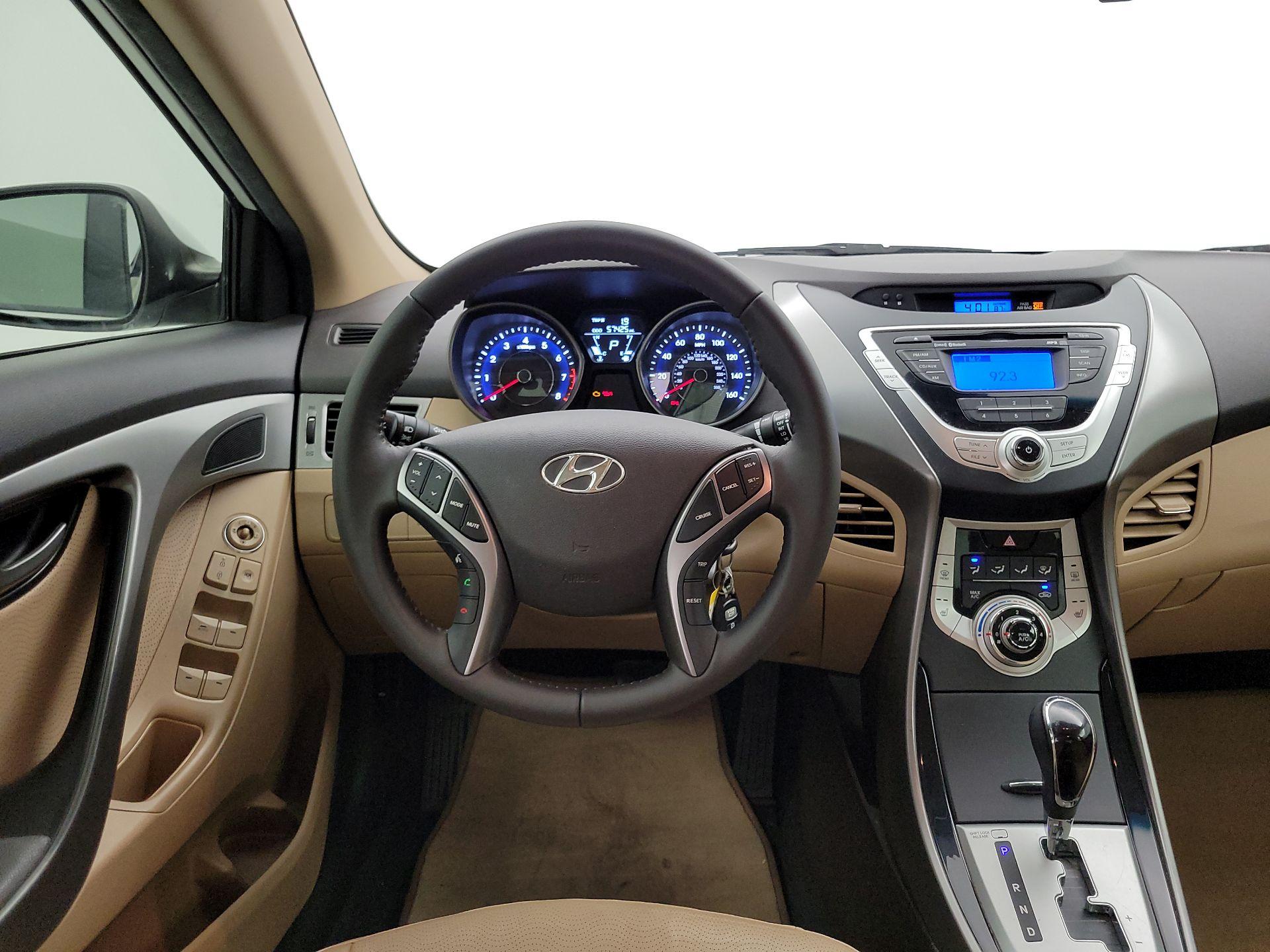 Thumbnail: 2013 Hyundai Elantra - 10