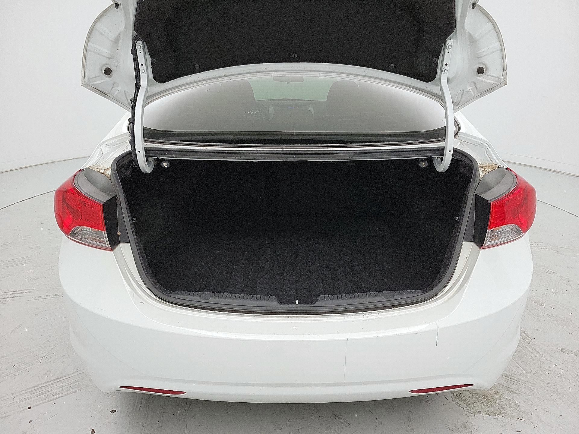 Thumbnail: 2013 Hyundai Elantra - 20