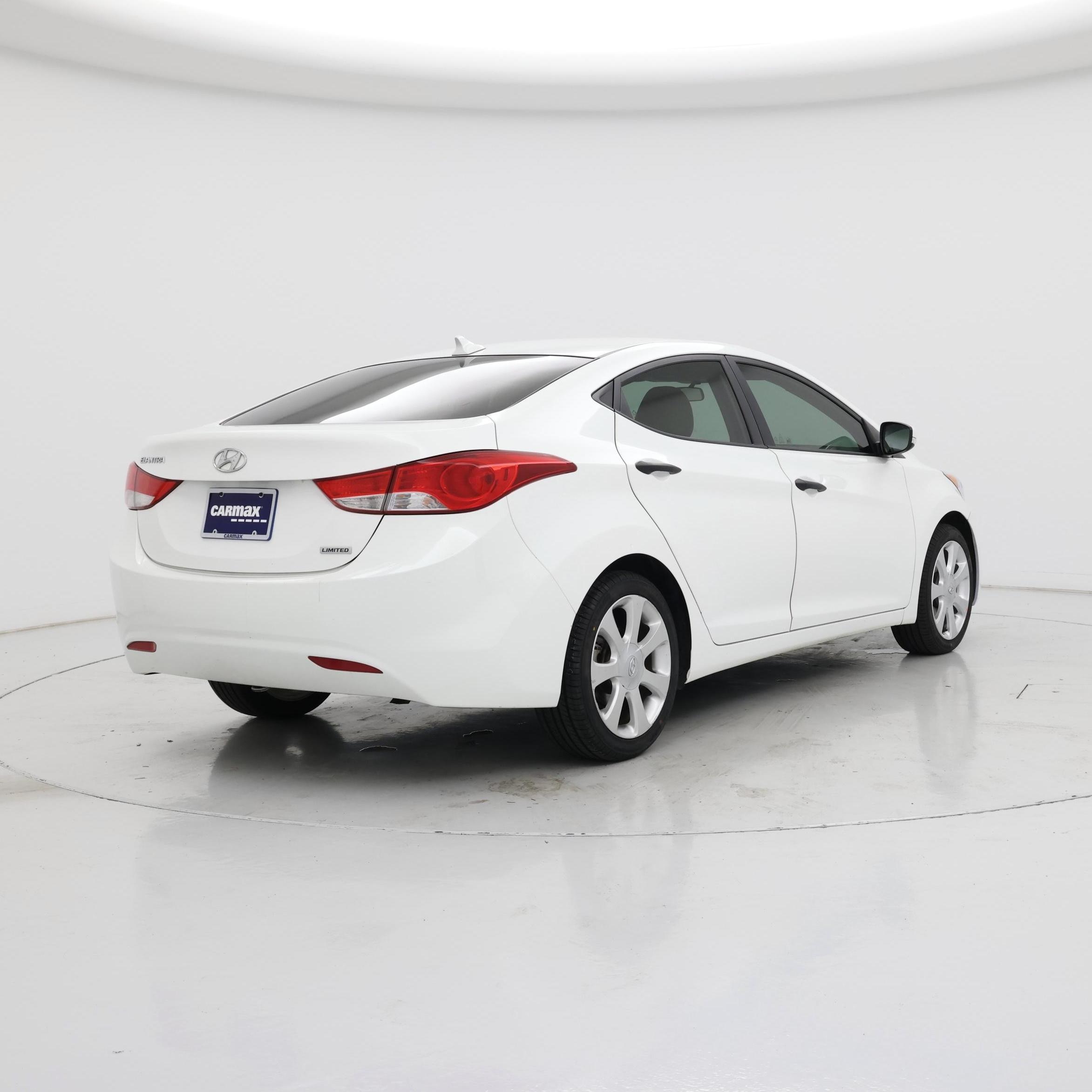 Thumbnail: 2013 Hyundai Elantra - 8